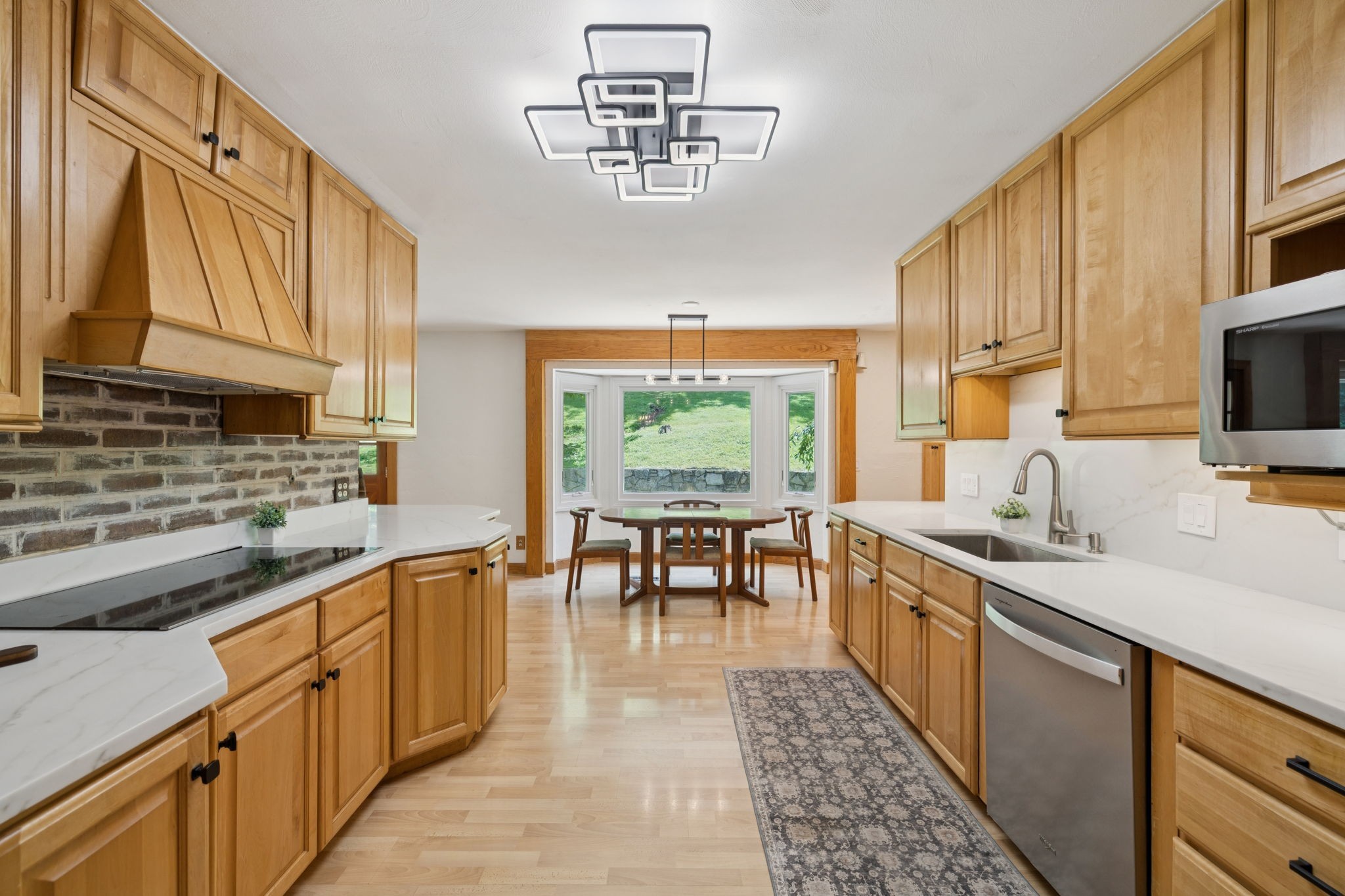 5353 Green Valley Ct