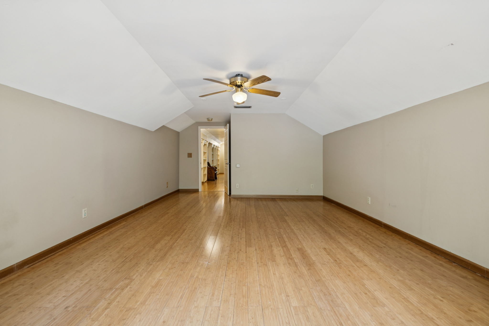 5353 Green Valley Ct