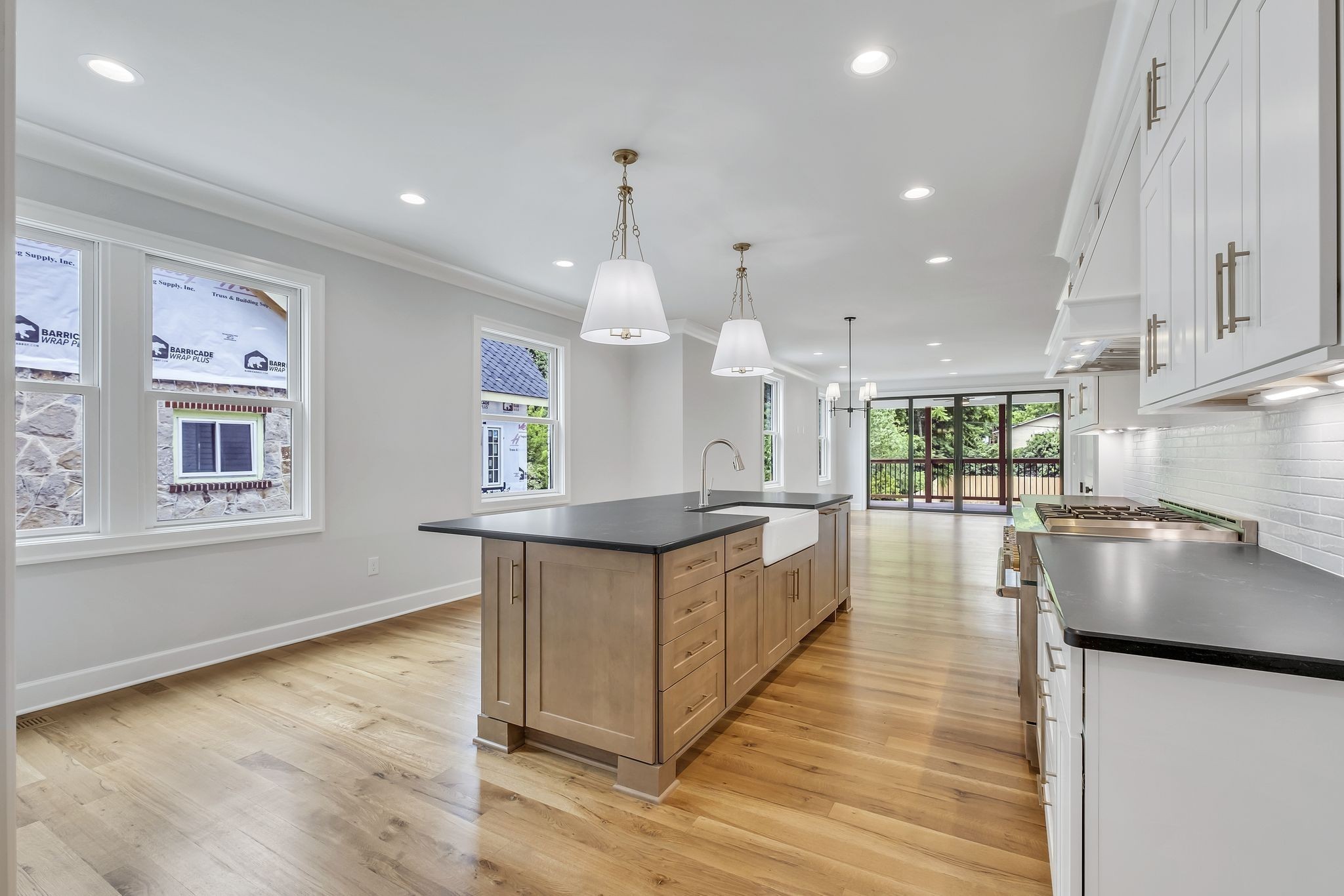 2704 Westwood Avenue