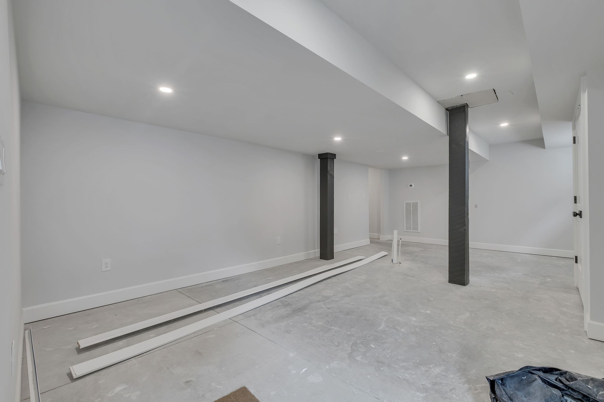 2704 Westwood Avenue