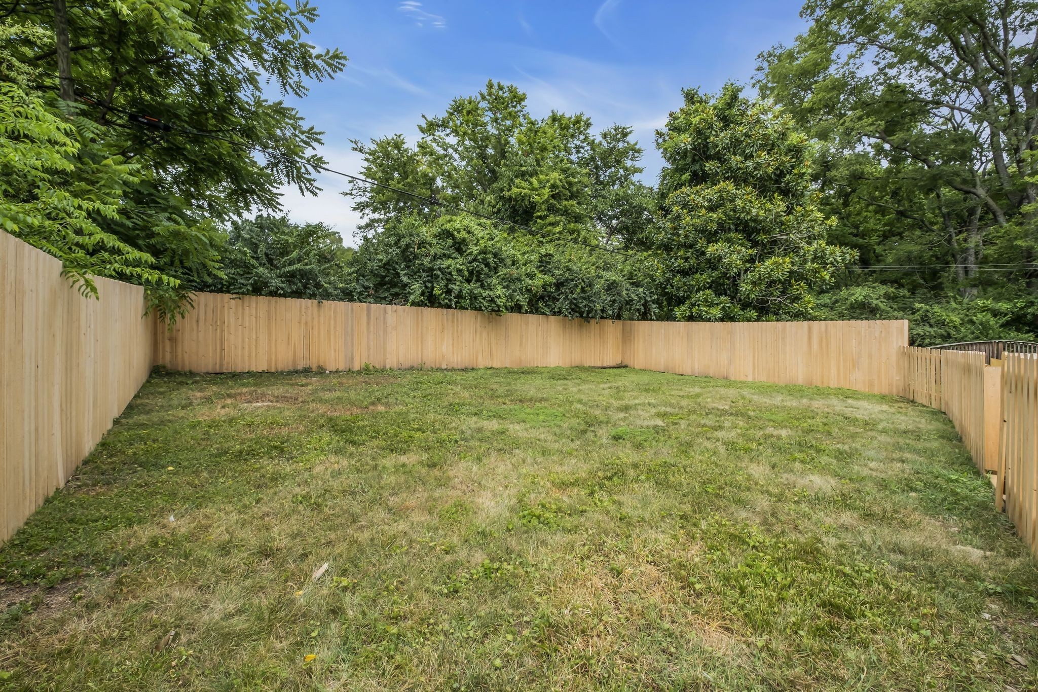 2704 Westwood Avenue