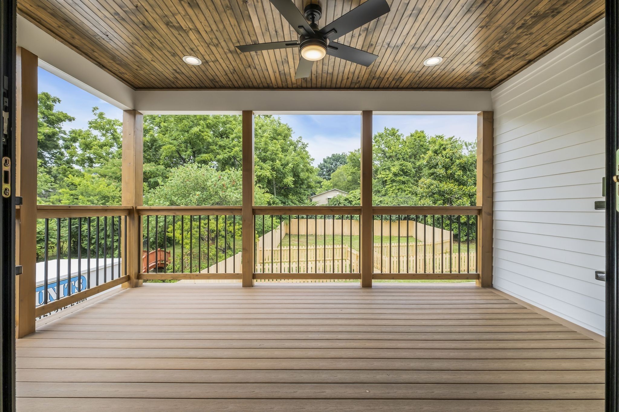 2704 Westwood Avenue