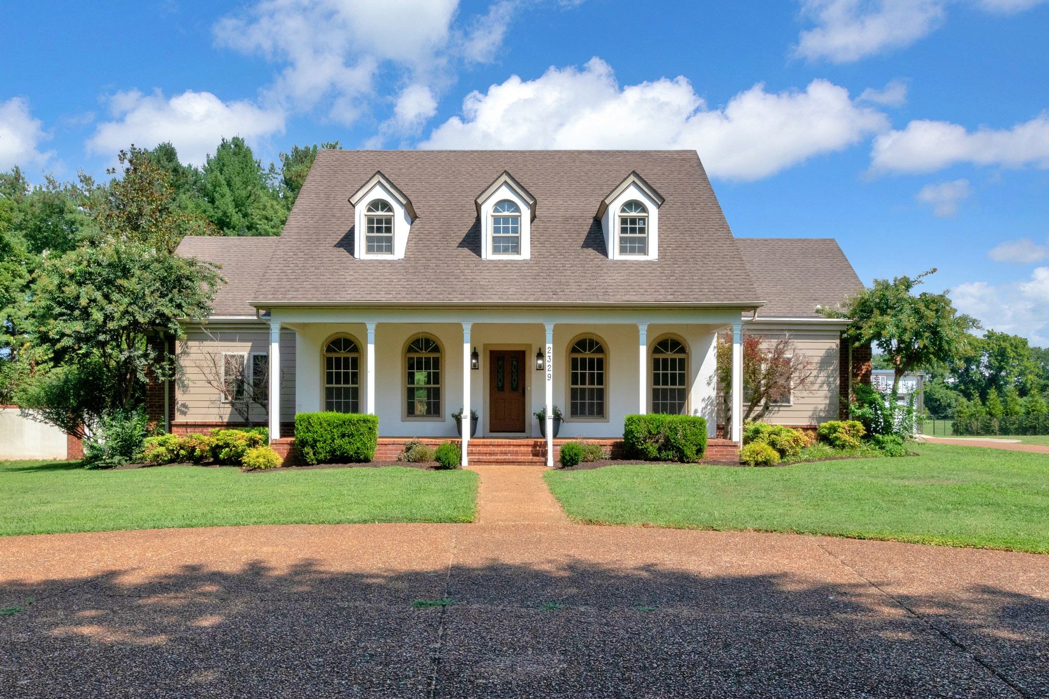 2329 Irby Ln