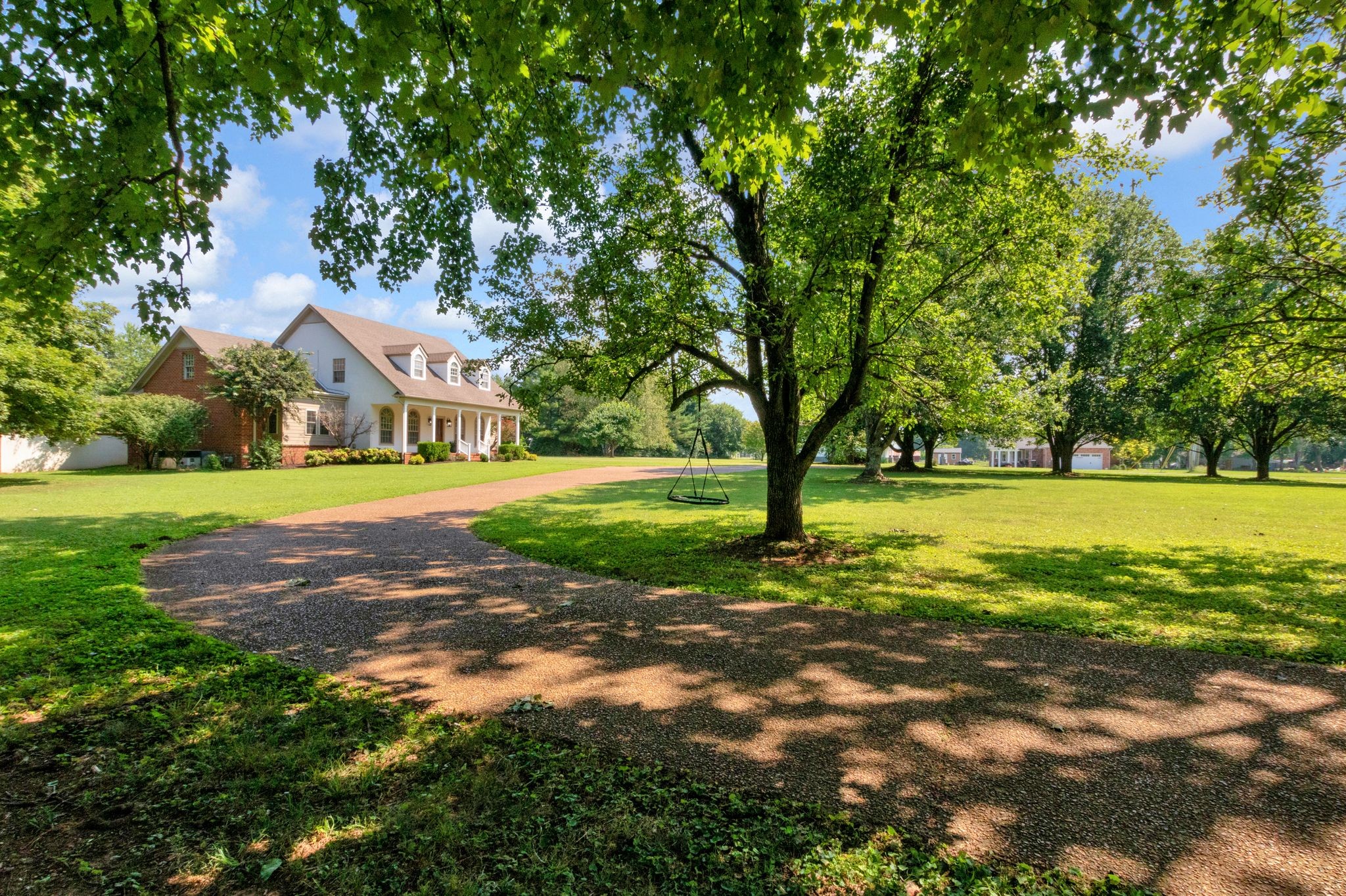 2329 Irby Ln
