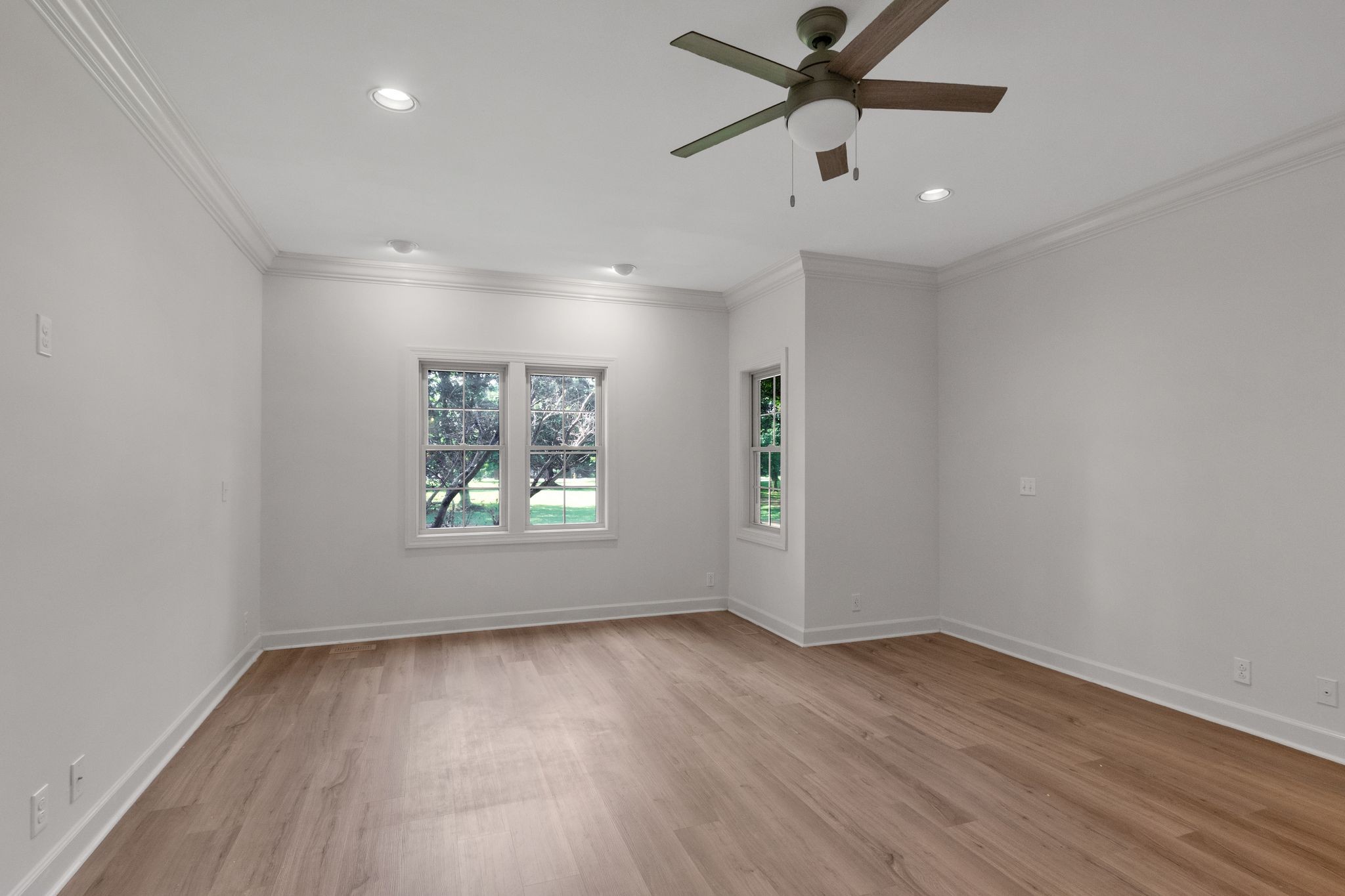 2329 Irby Ln