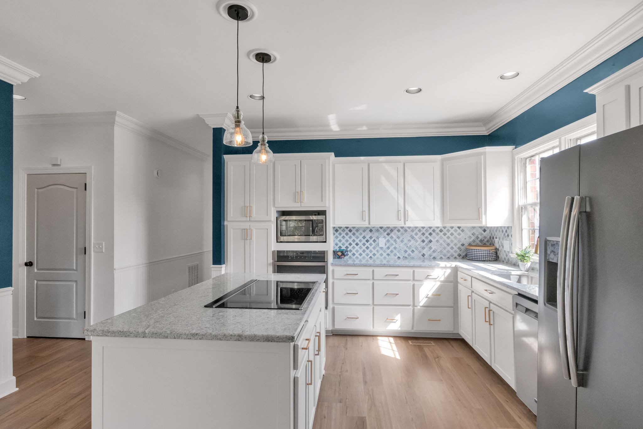 2329 Irby Ln