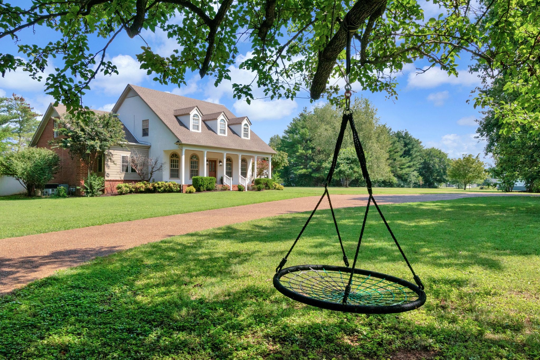 2329 Irby Ln