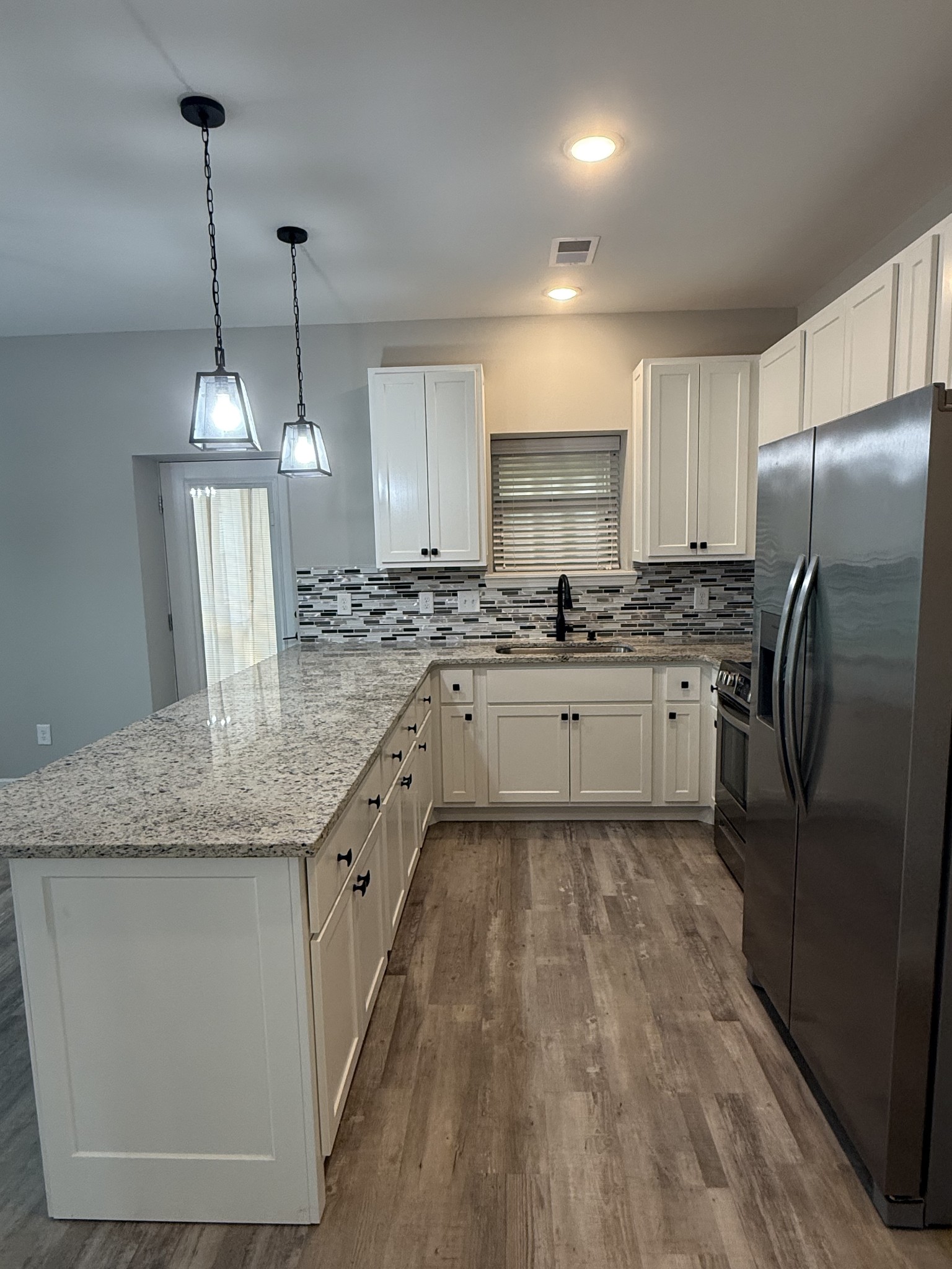 2329 Irby Ln