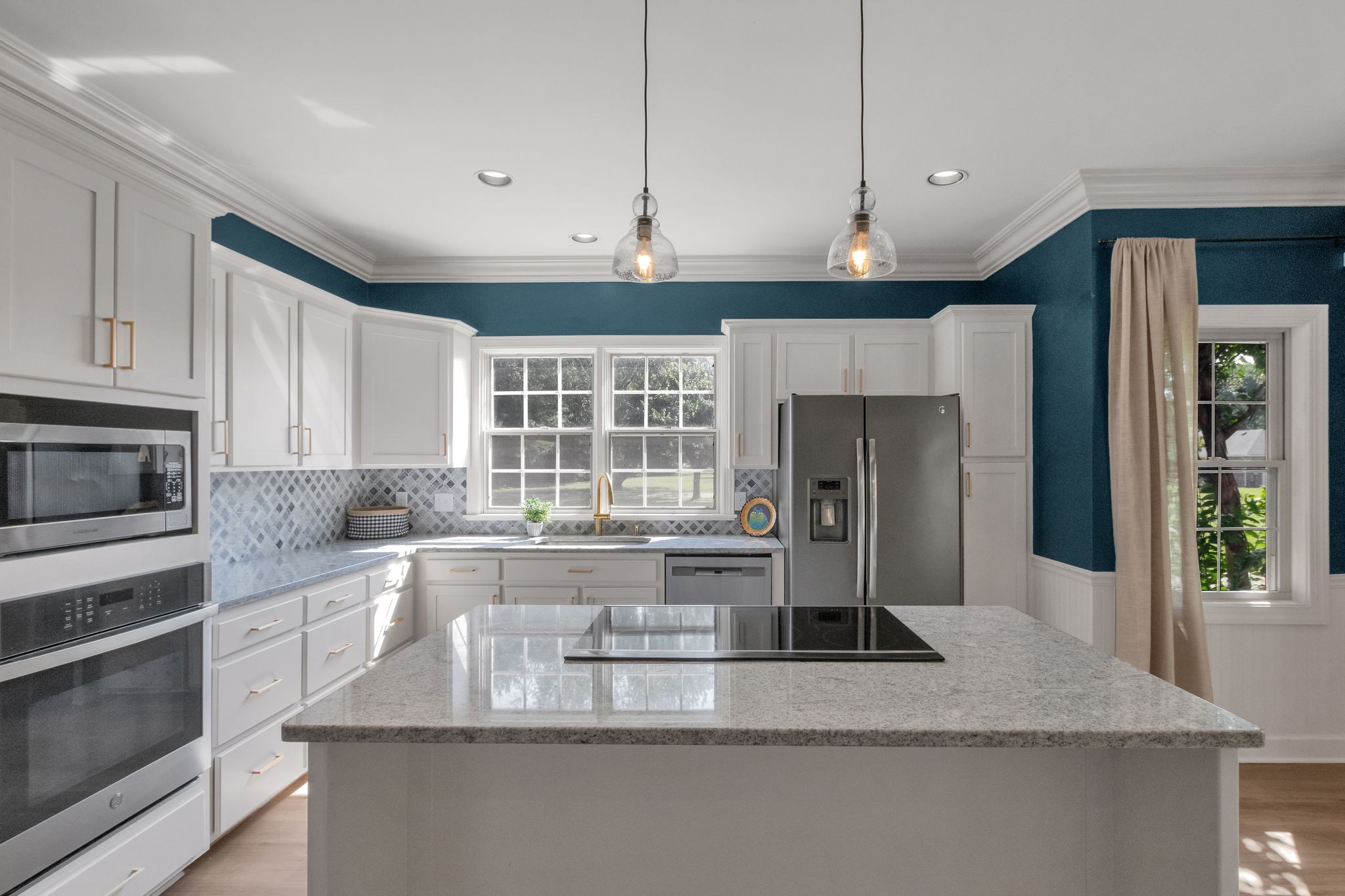 2329 Irby Ln