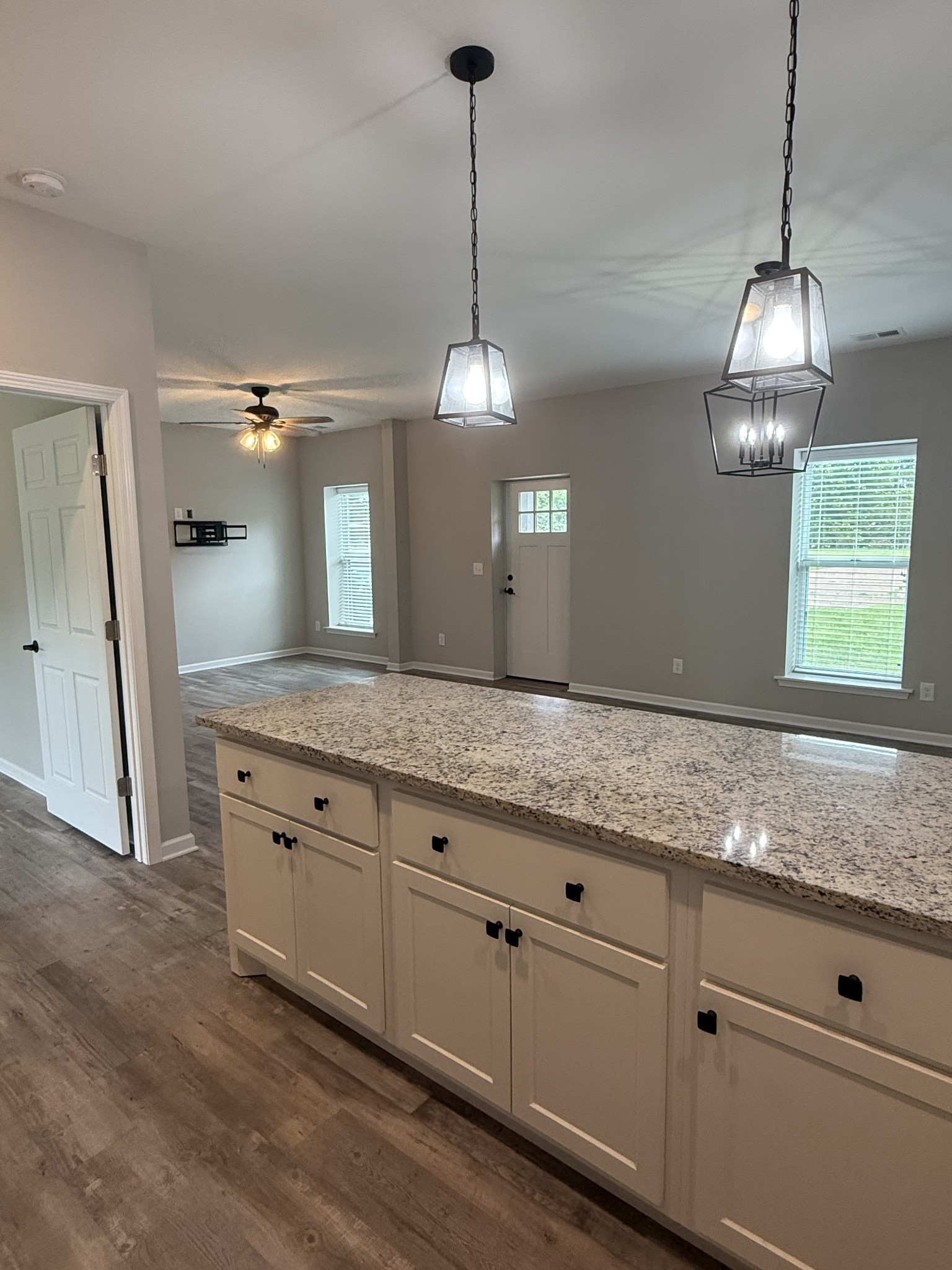 2329 Irby Ln