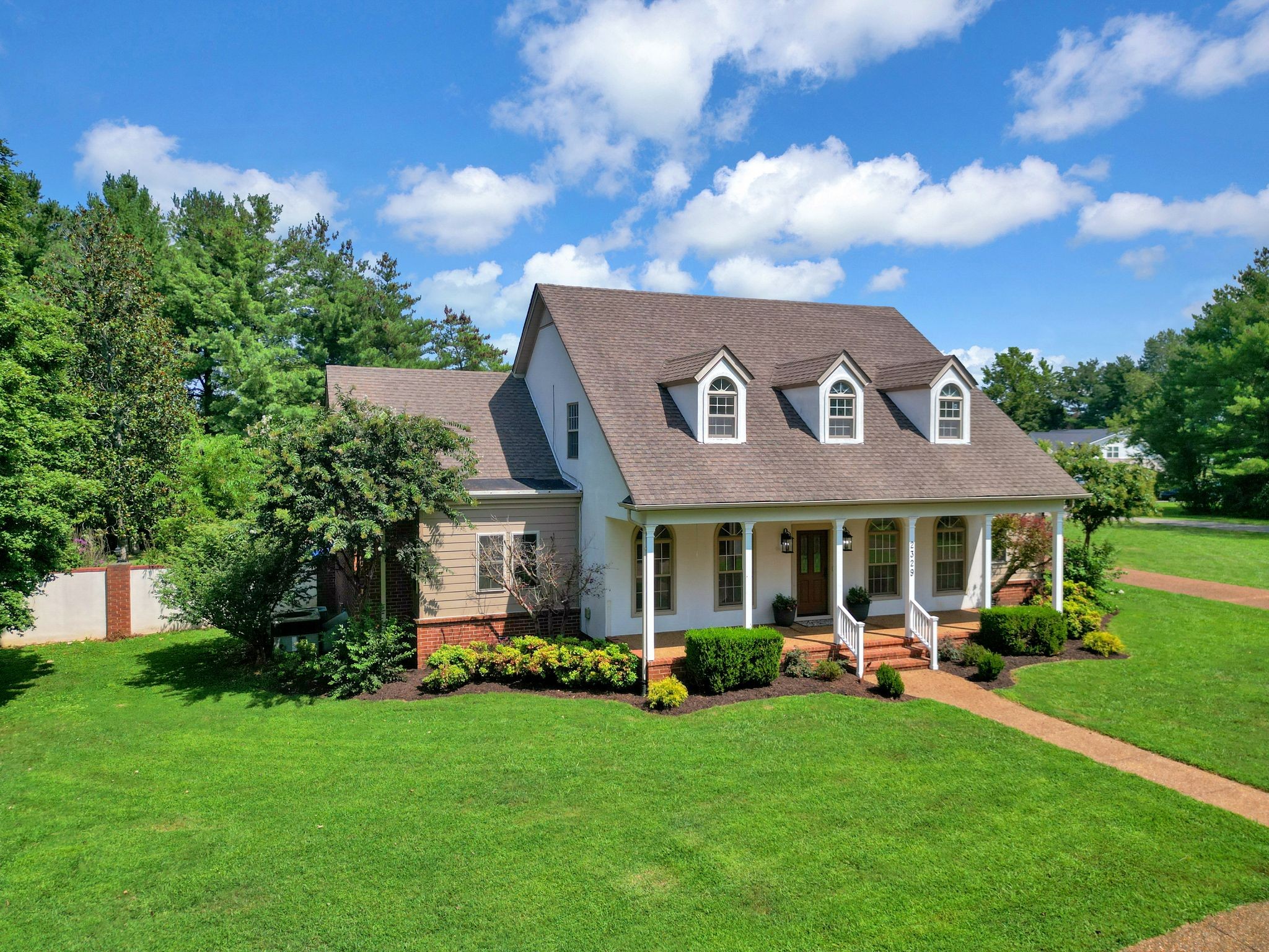 2329 Irby Ln