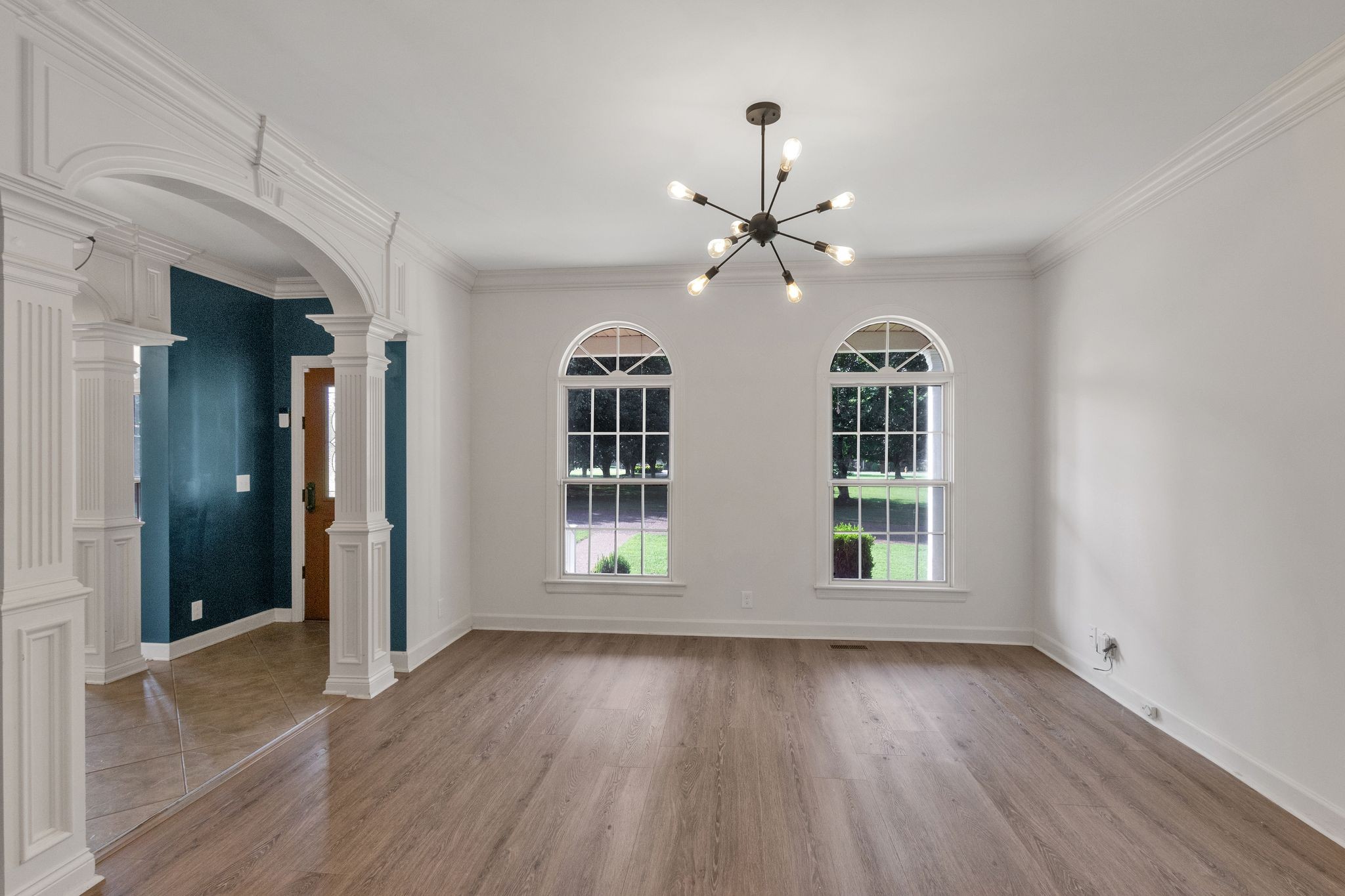 2329 Irby Ln
