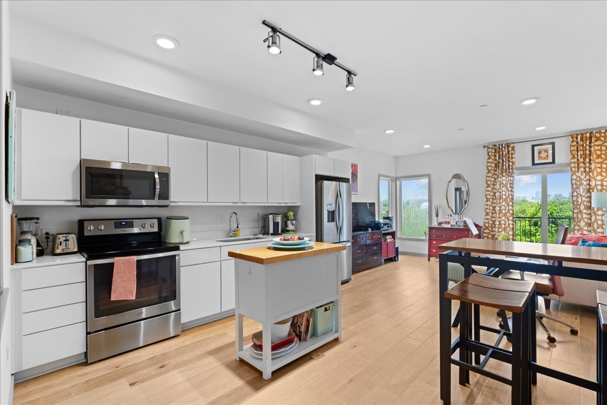 400 Herron Dr Unit: 108