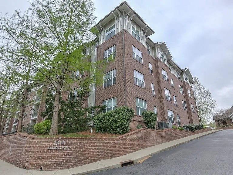 2310 Elliott Ave Unit: 833