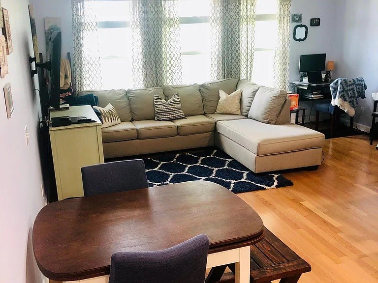 2310 Elliott Ave Unit: 833