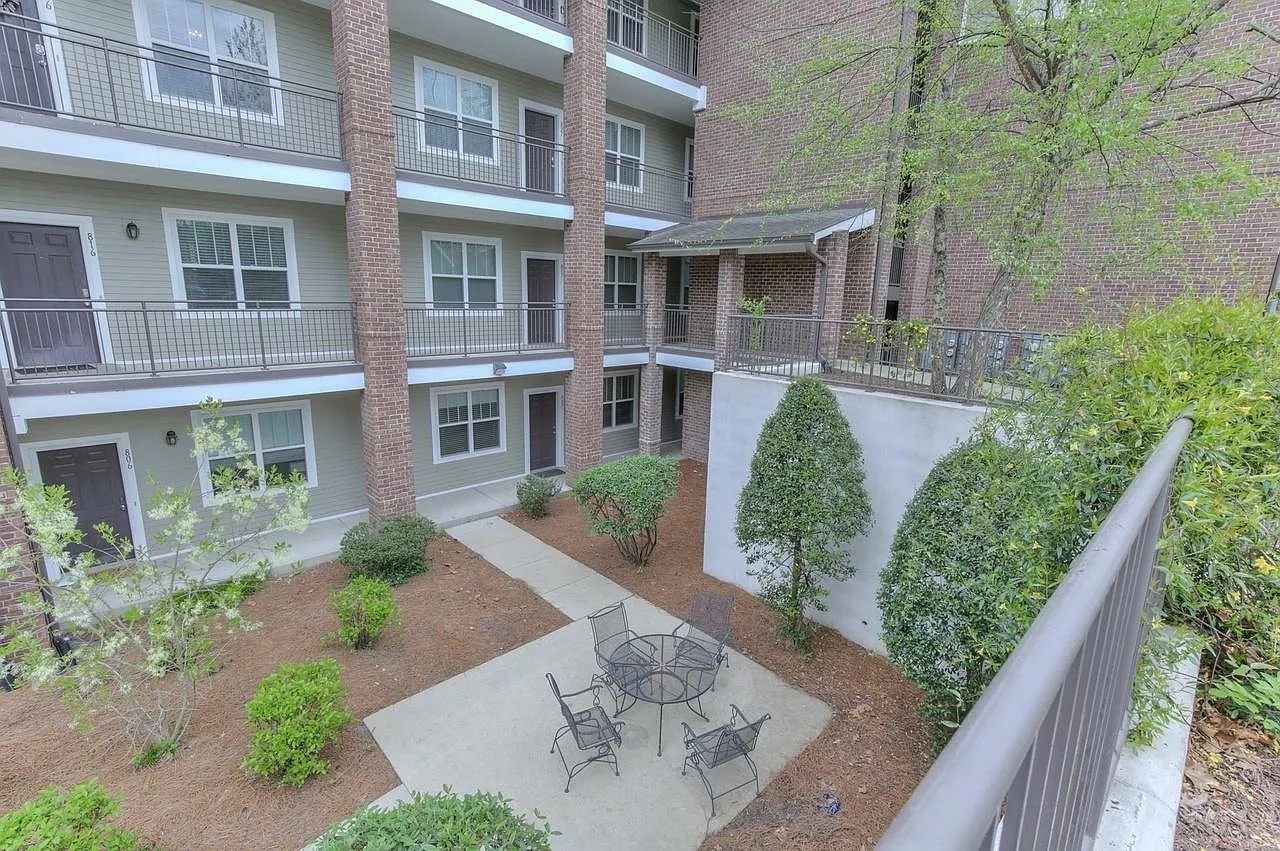 2310 Elliott Ave Unit: 833