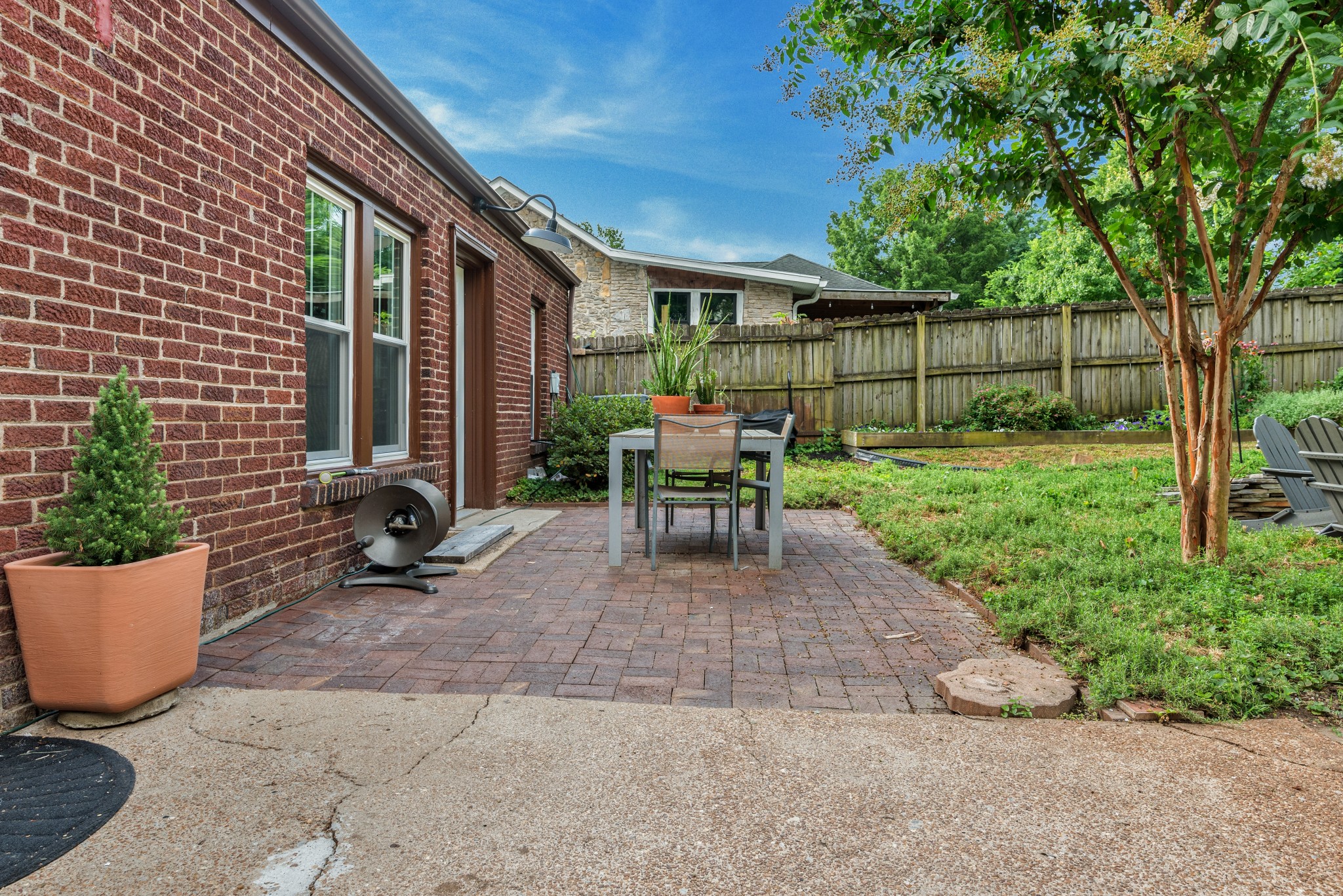 1406 Cardinal Ave