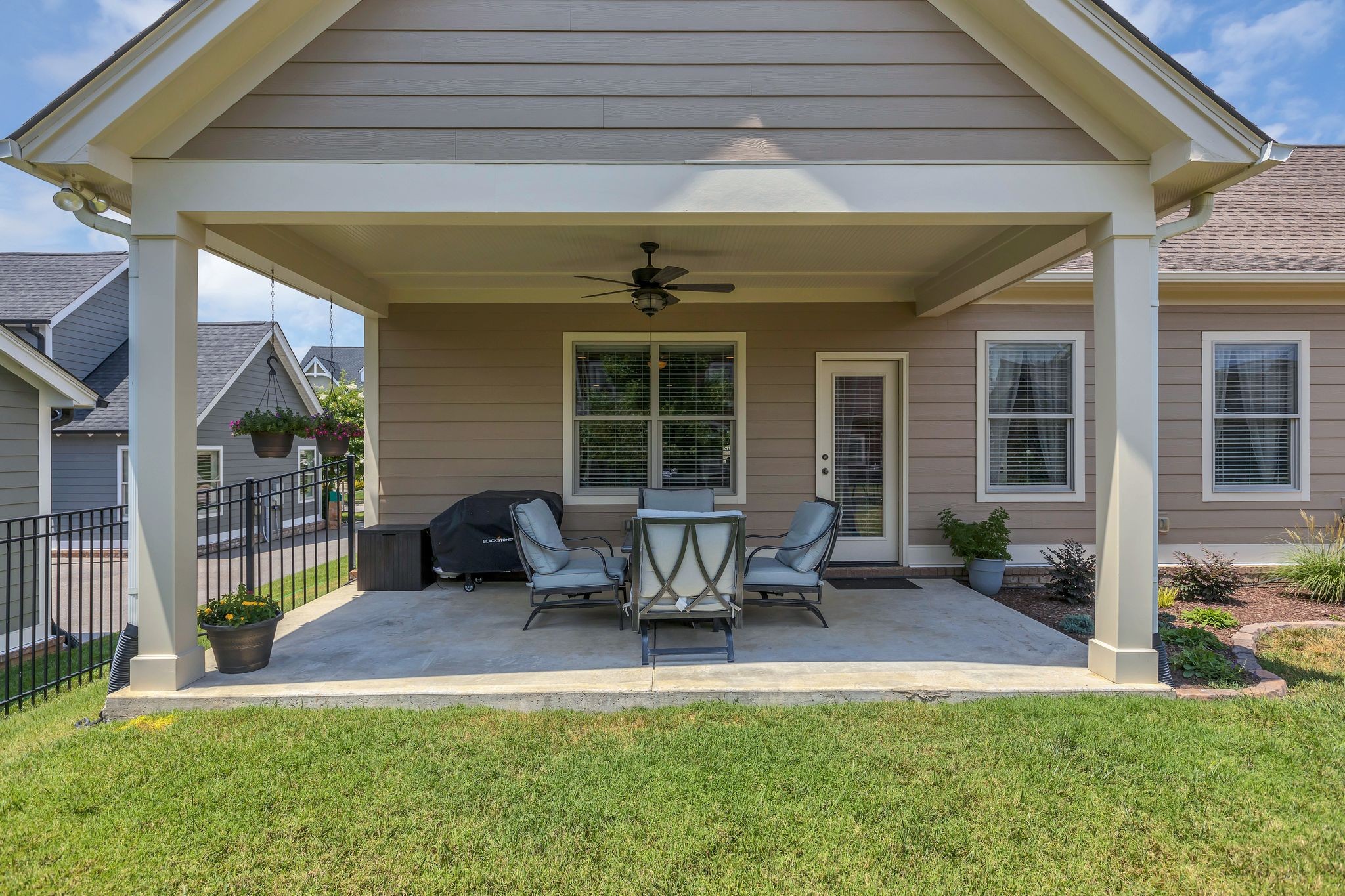 459 Finnhorse Ln