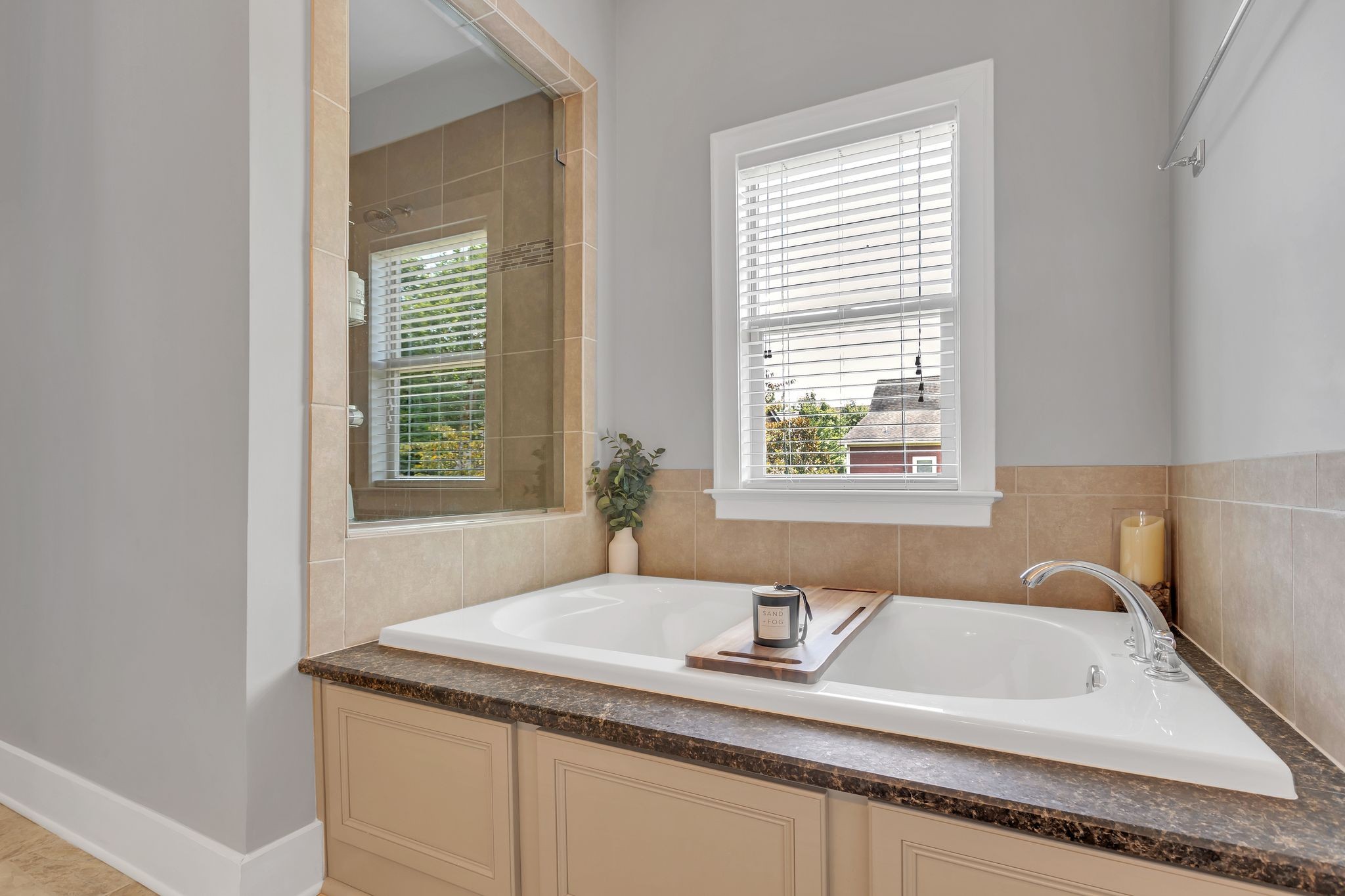 459 Finnhorse Ln