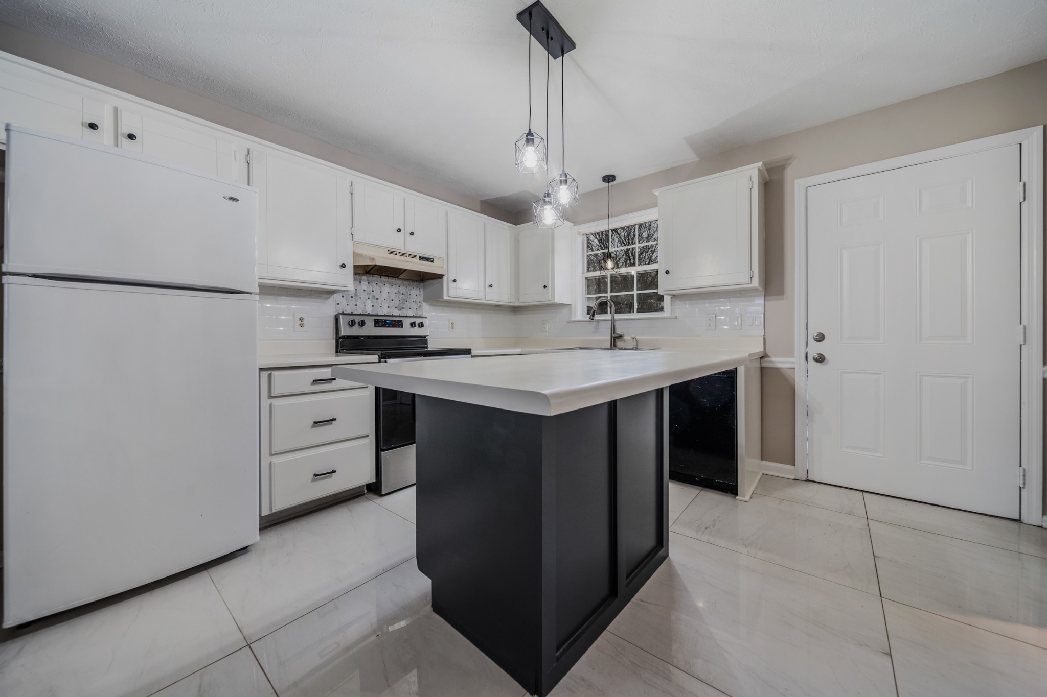 110 Chatham Ct