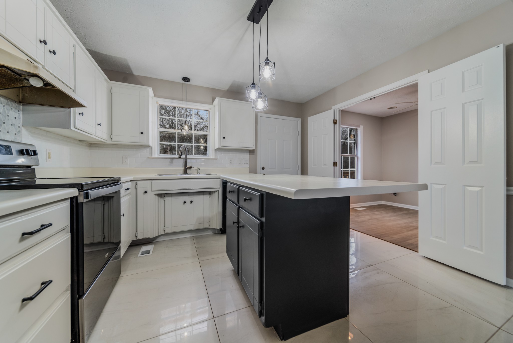 110 Chatham Ct
