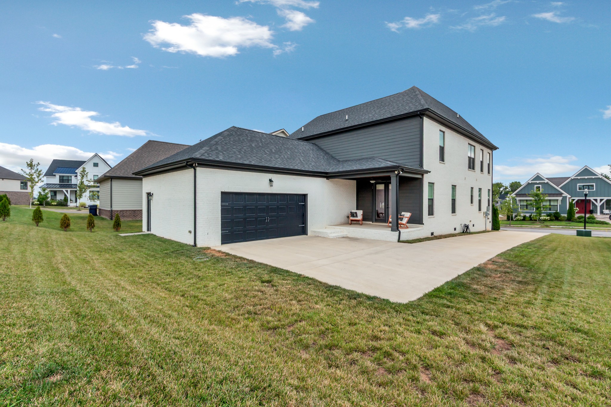 4021 Lioncrest Ln