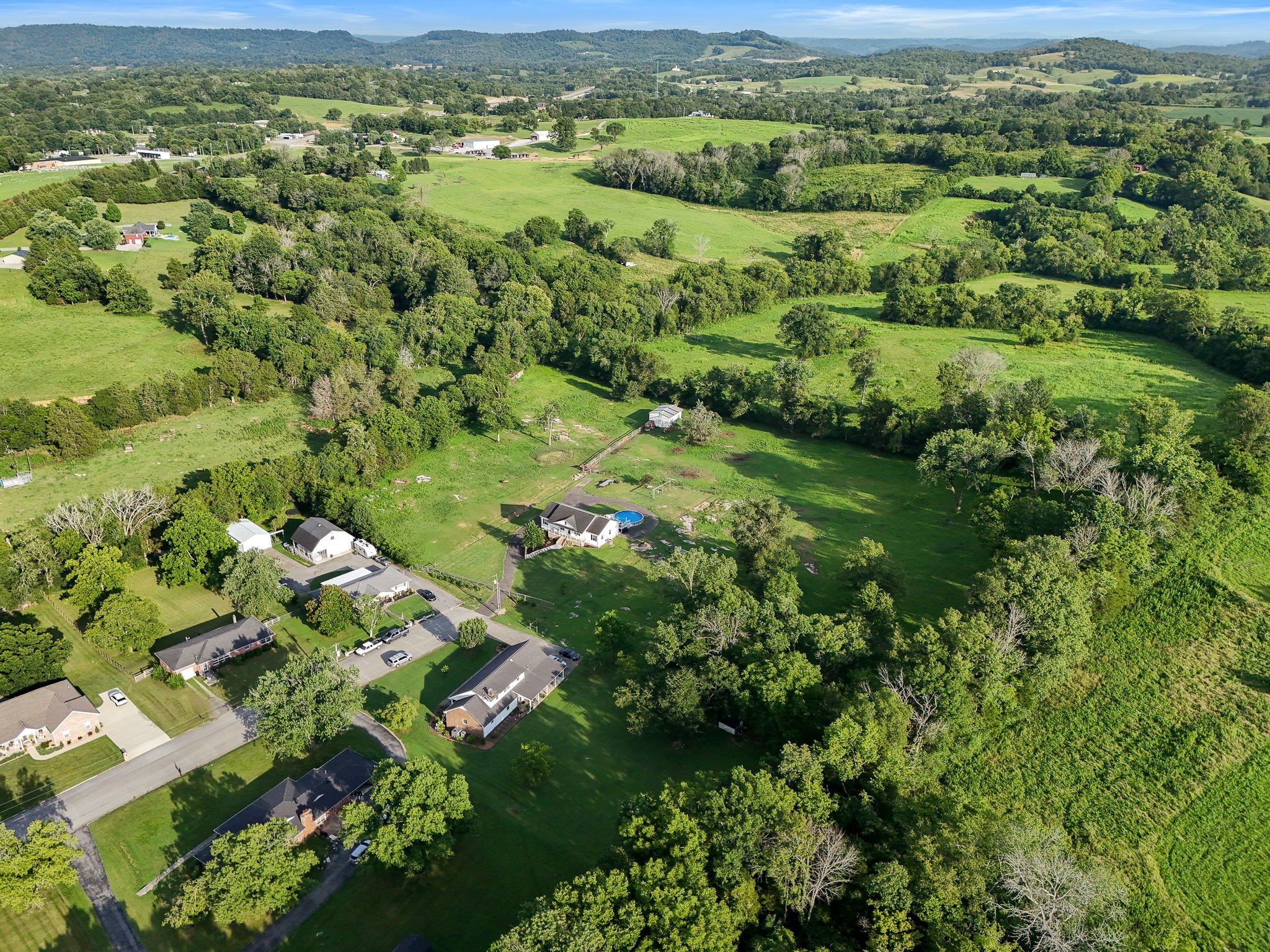 125 Hillwood Acres
