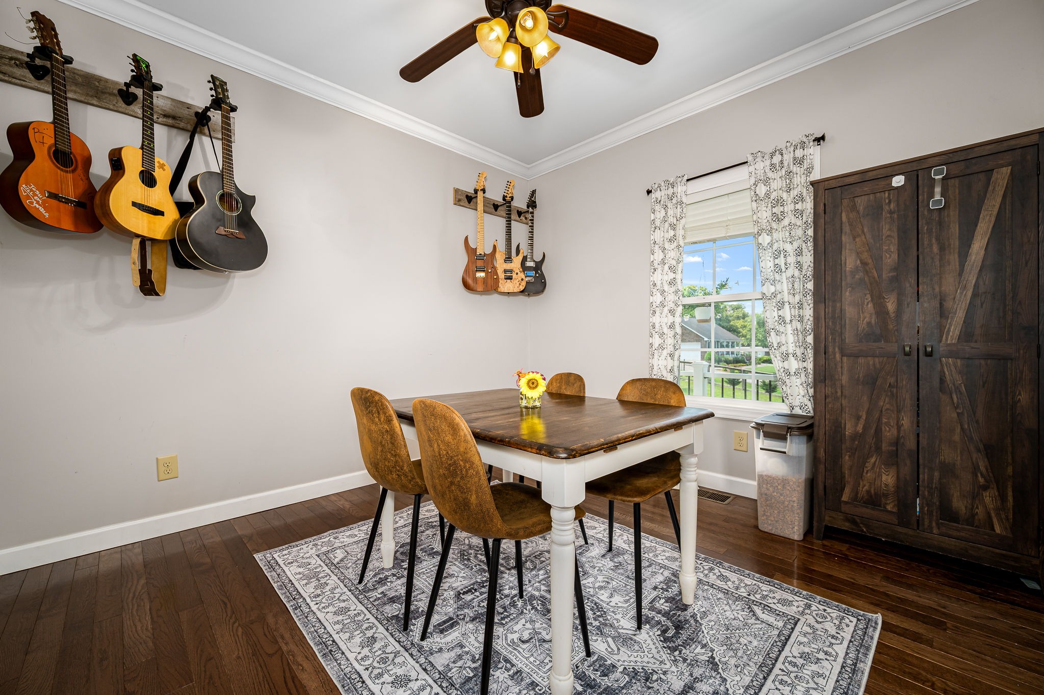125 Hillwood Acres