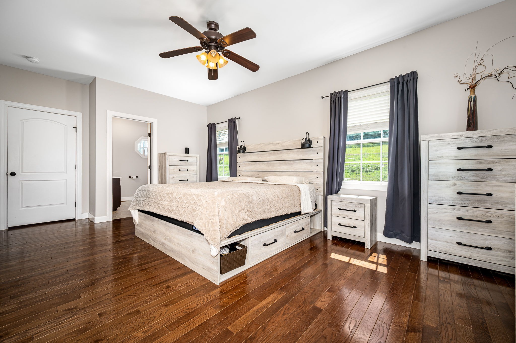 125 Hillwood Acres
