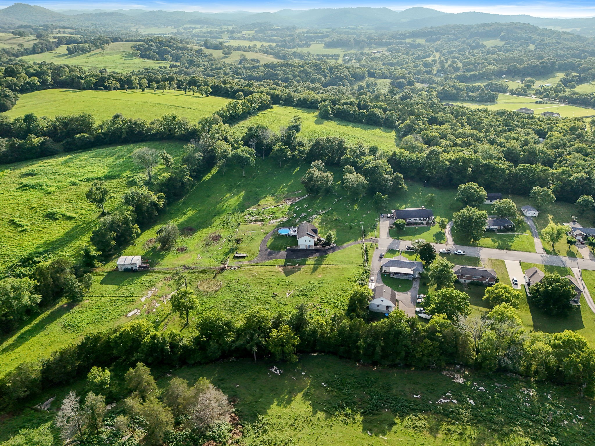 125 Hillwood Acres