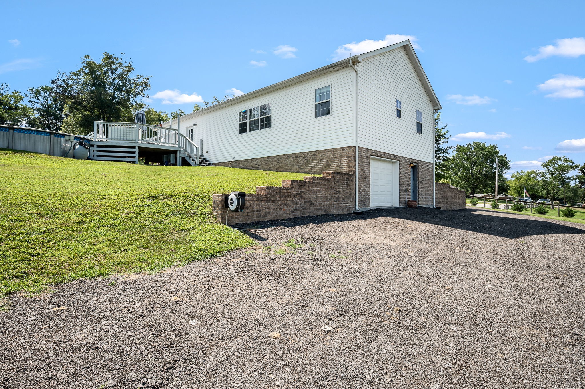 125 Hillwood Acres