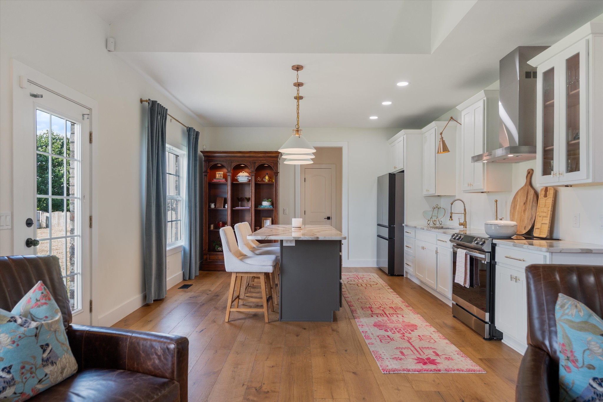121 McKenzie Ct