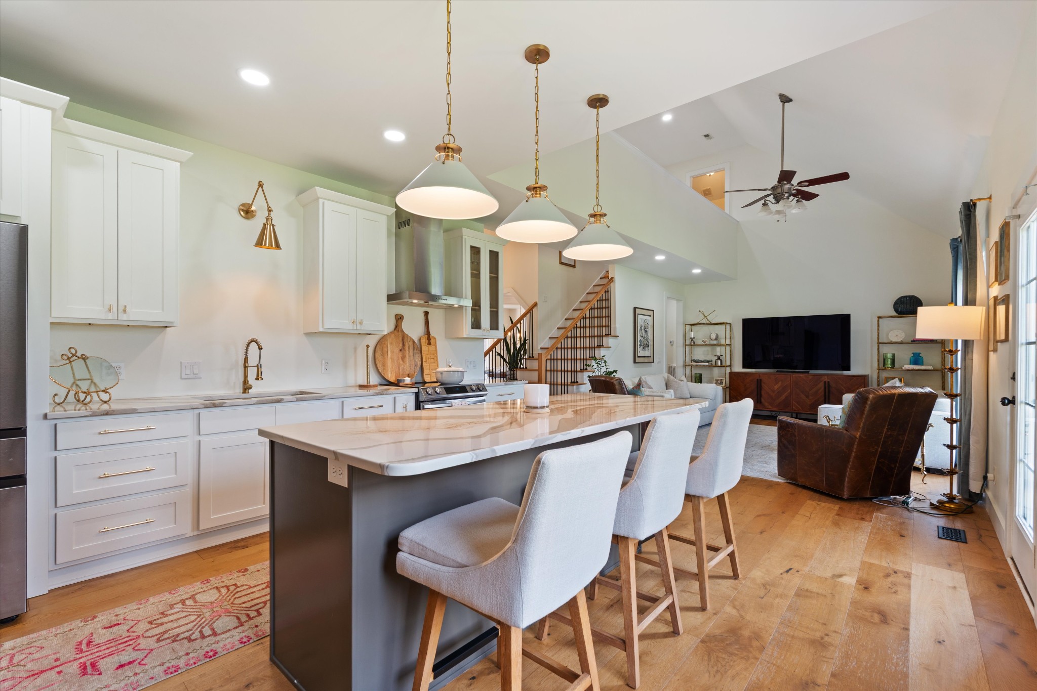 121 McKenzie Ct