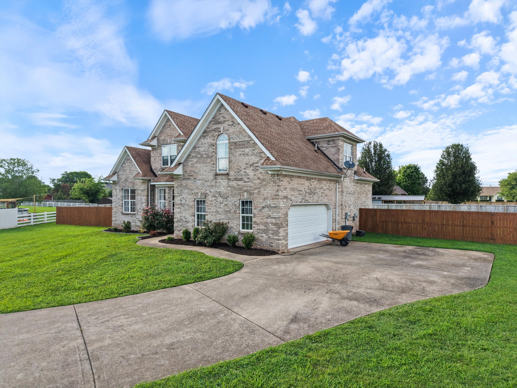 121 McKenzie Ct