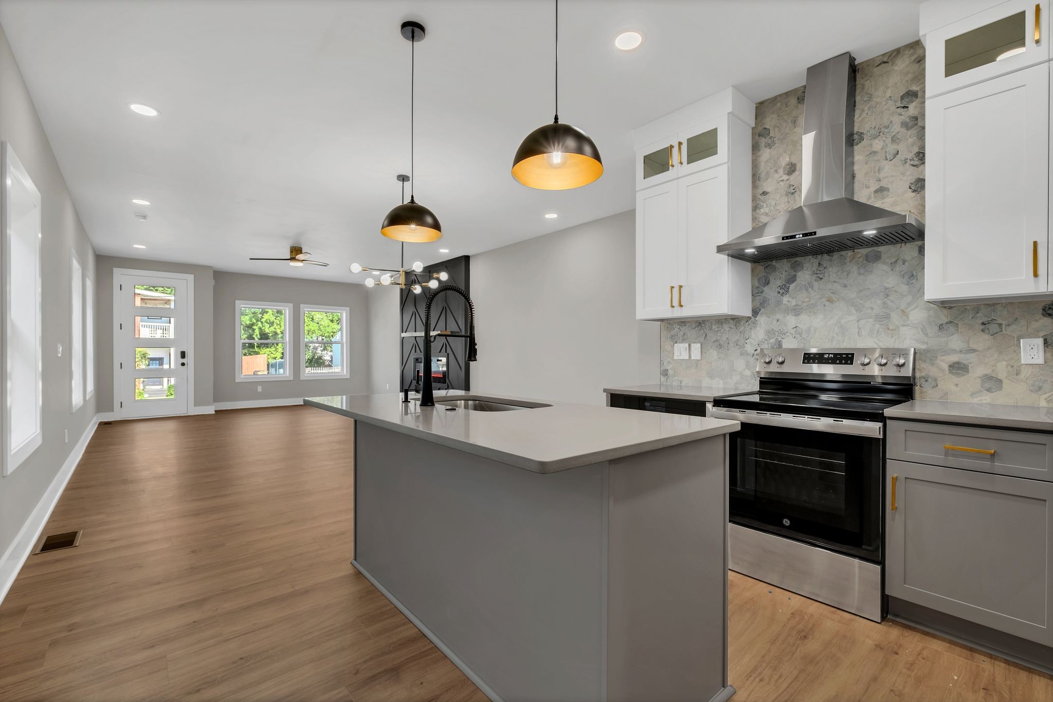 2637A Pennington Ave