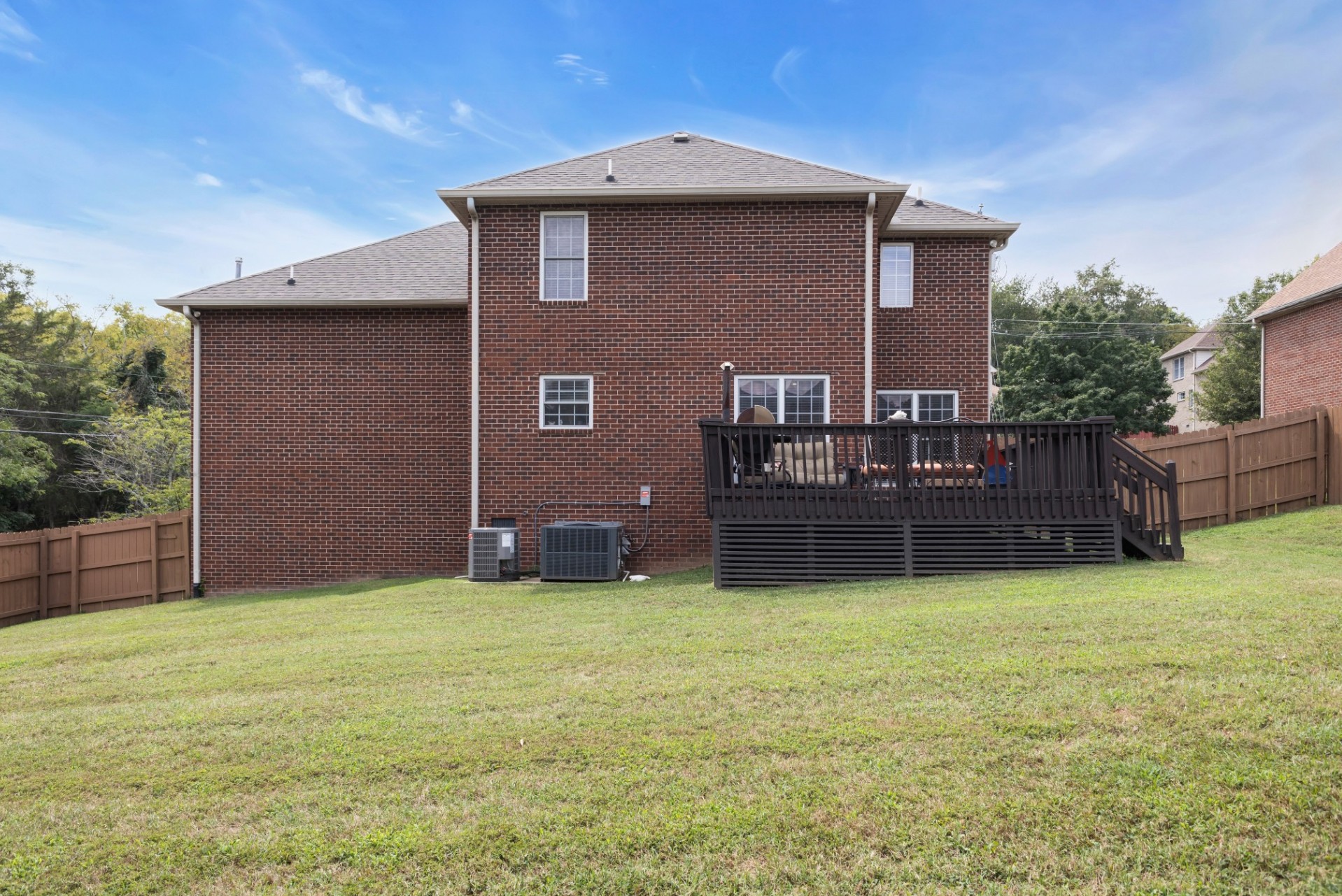 400 Roma Ct