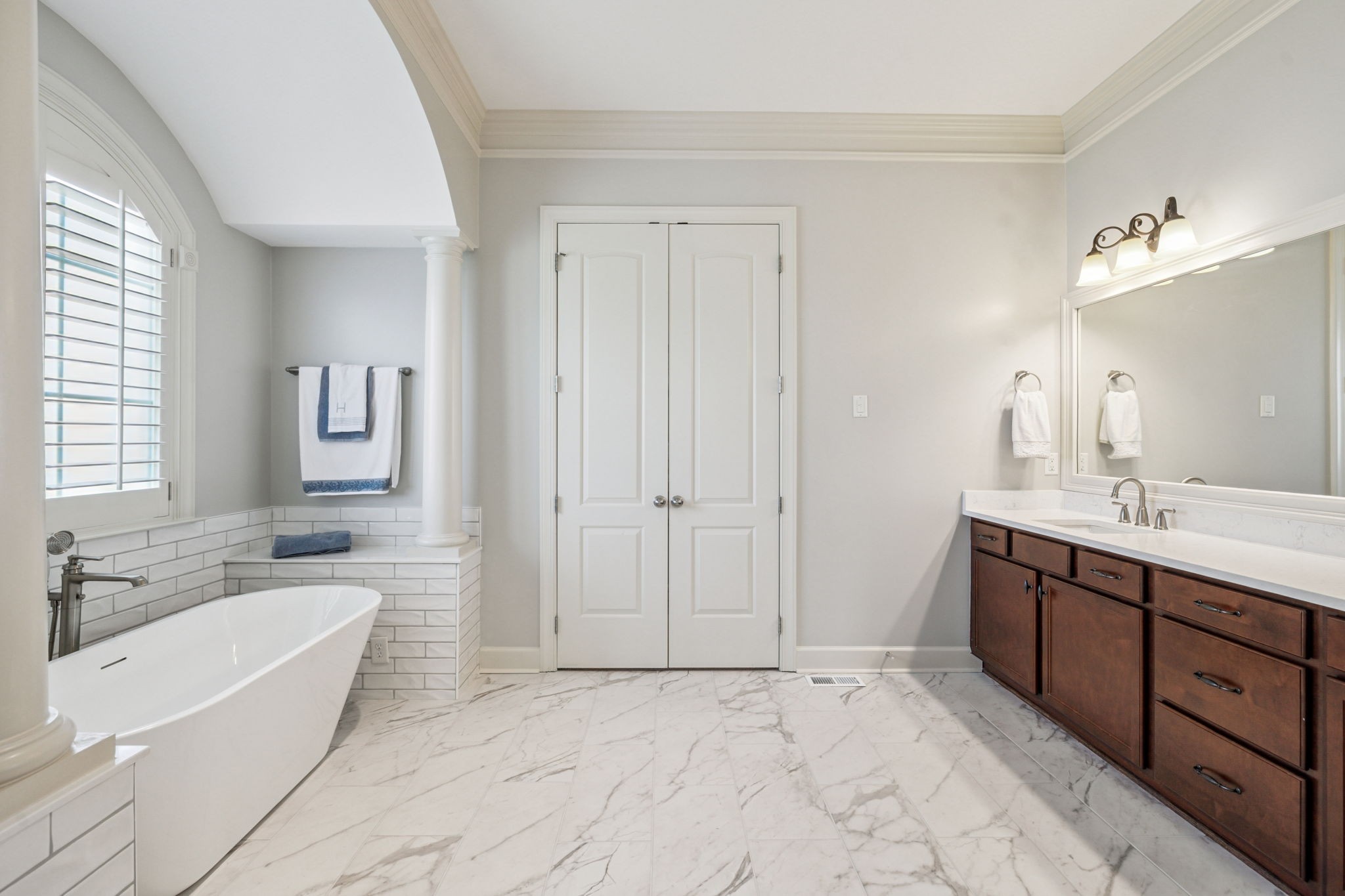 9065 Chardonnay Trce