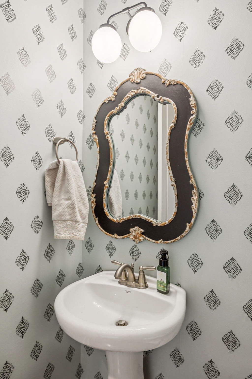 9065 Chardonnay Trce