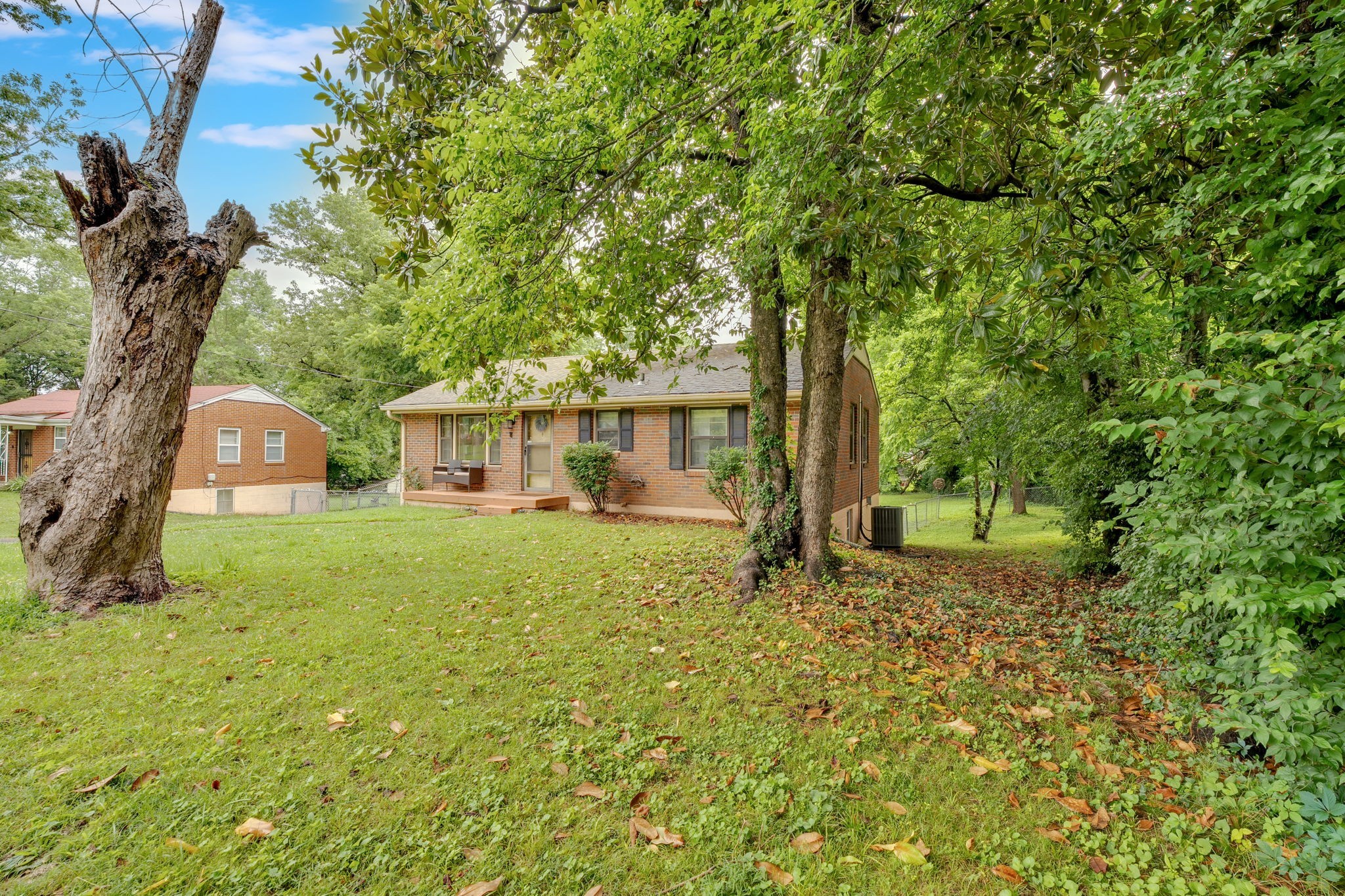 2728 Nodyne Dr