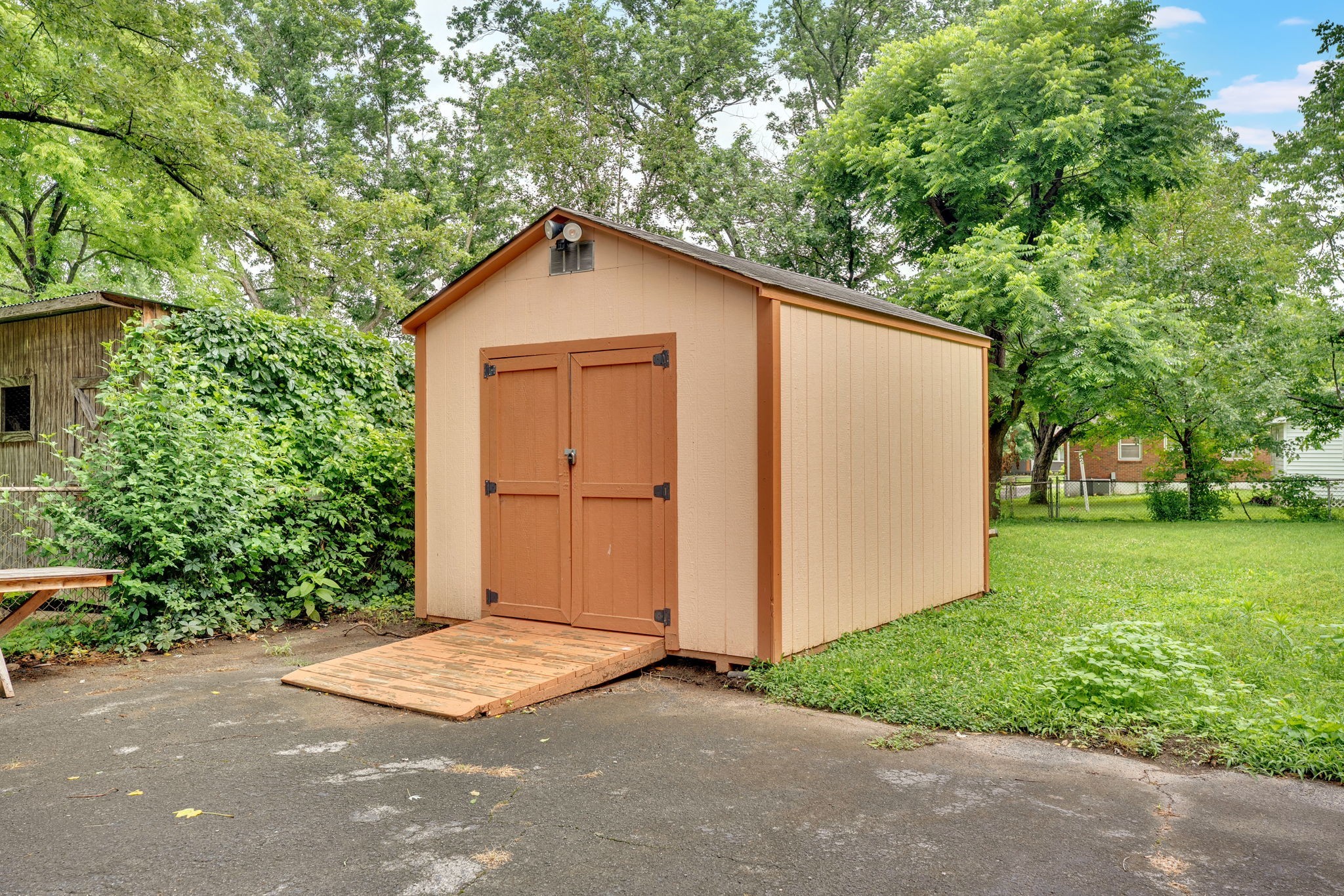 2728 Nodyne Dr