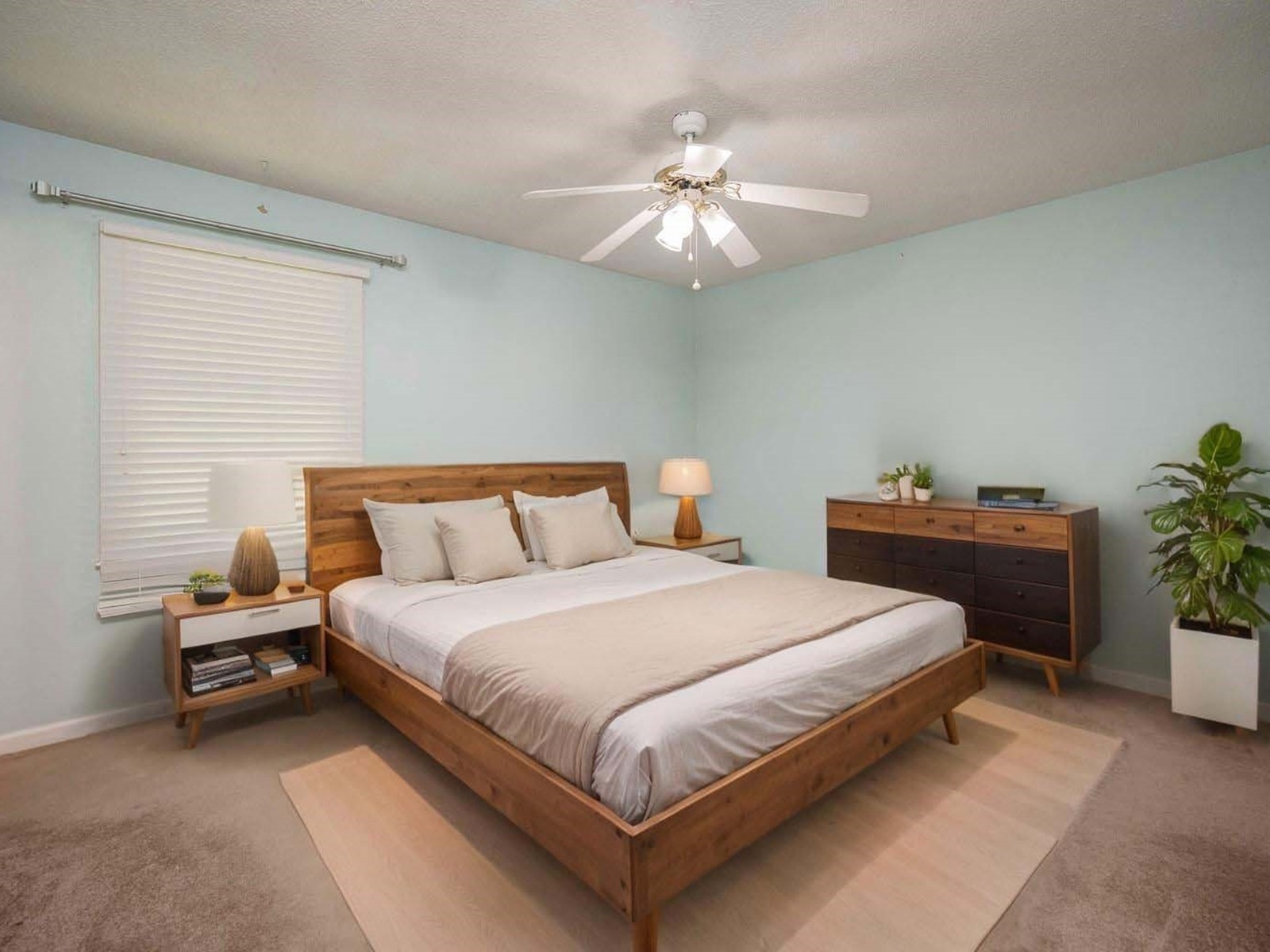 2563 Saratoga Ct