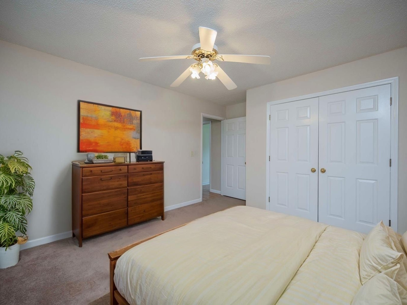 2563 Saratoga Ct