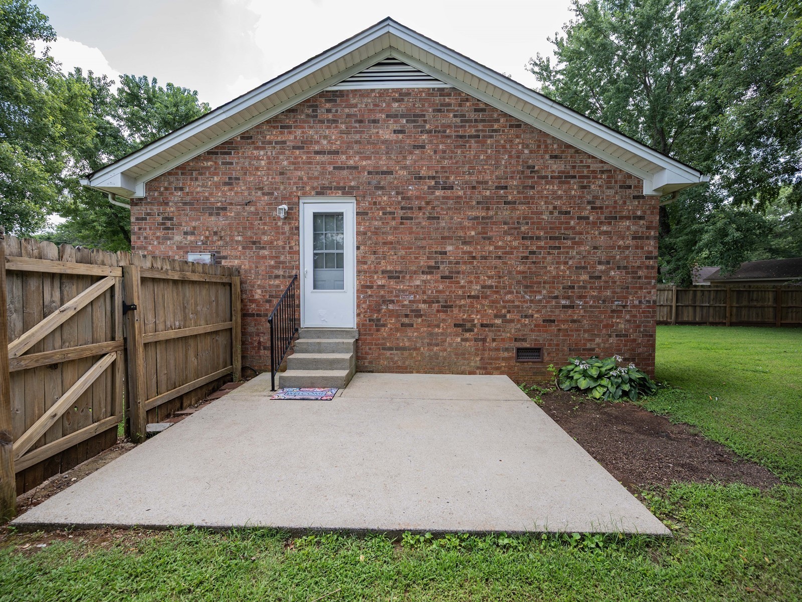 2563 Saratoga Ct