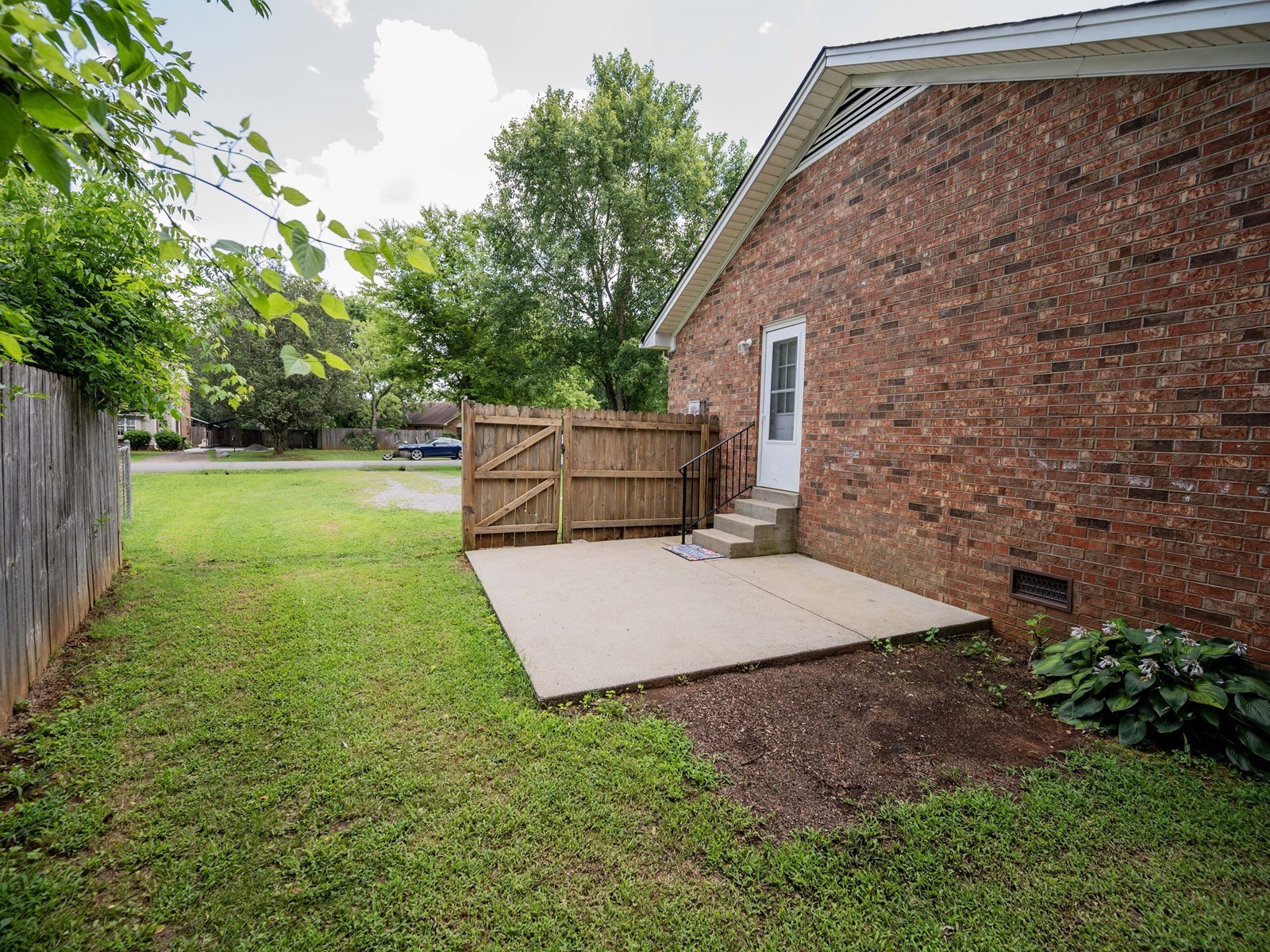2563 Saratoga Ct