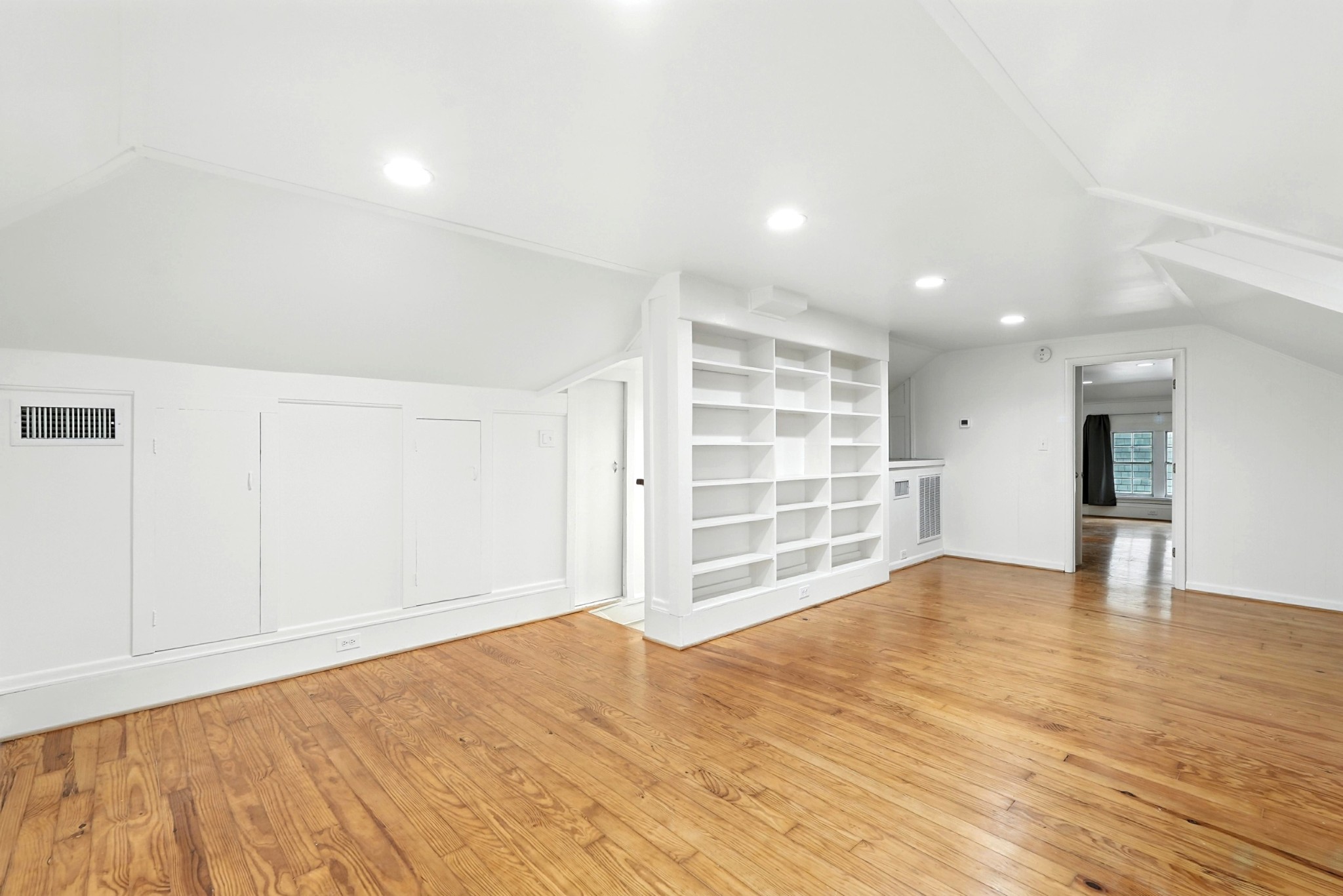 1808 Beechwood Ave