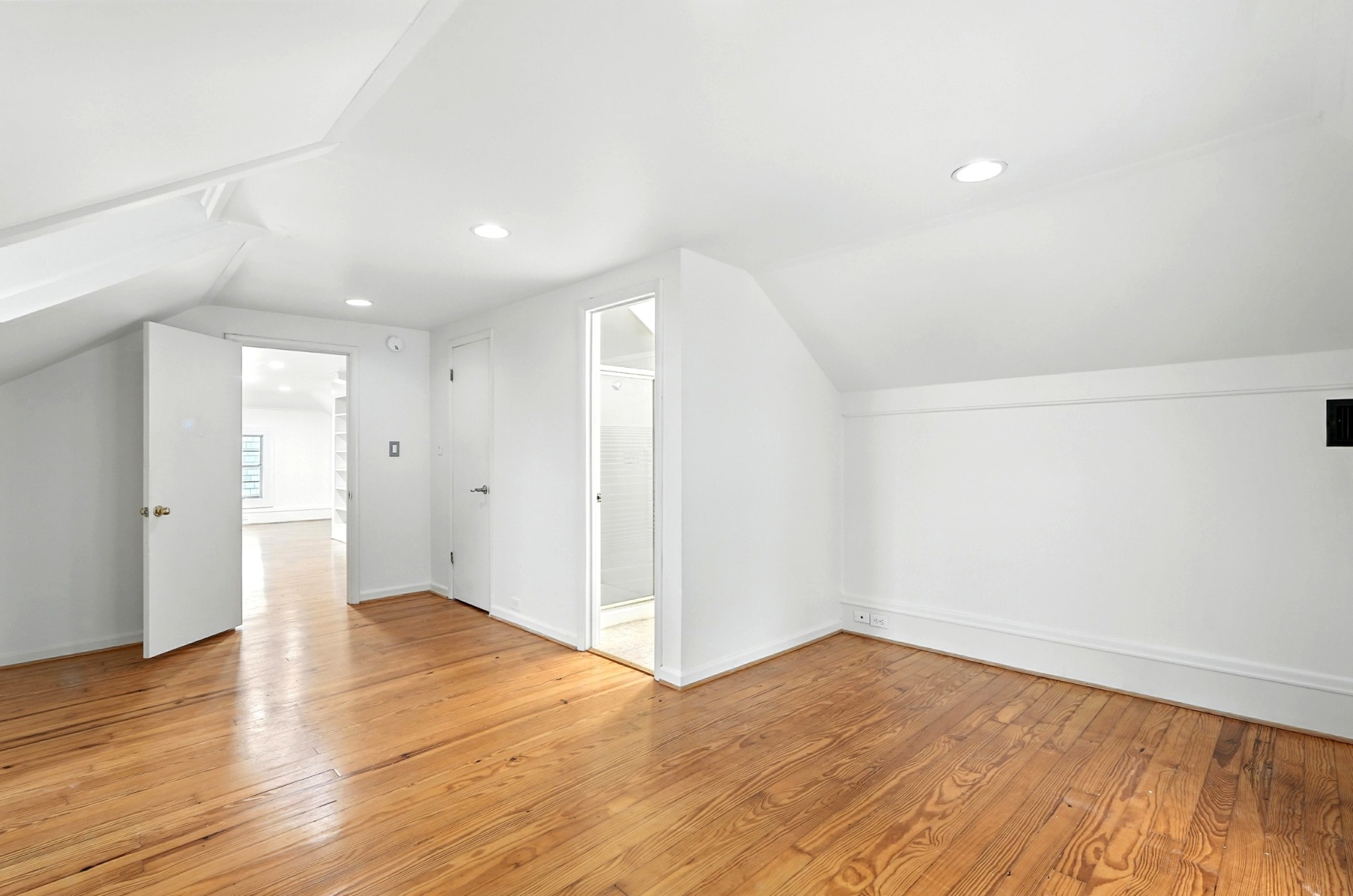 1808 Beechwood Ave