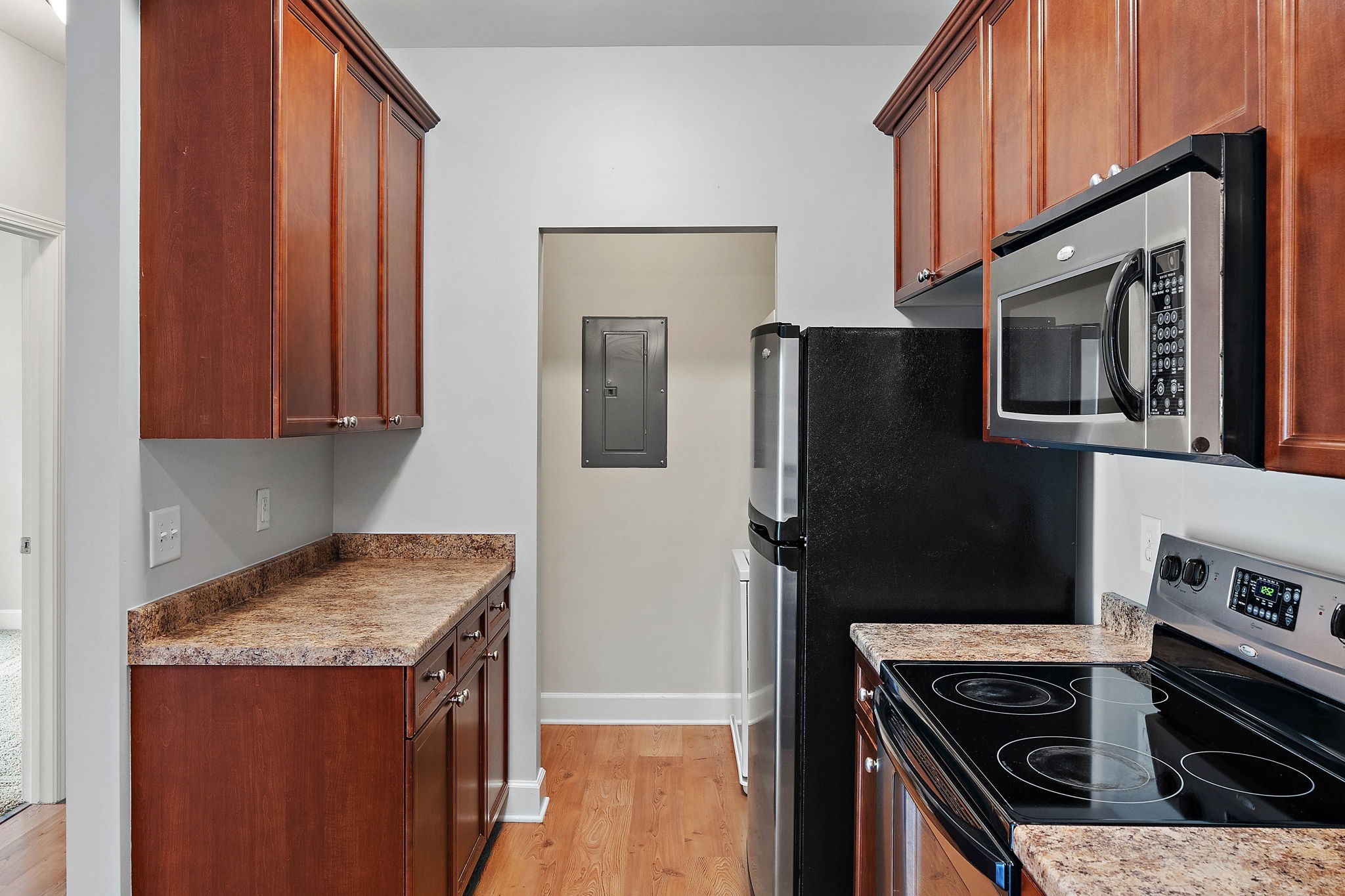 8221 Lenox Creekside Dr Unit: 10