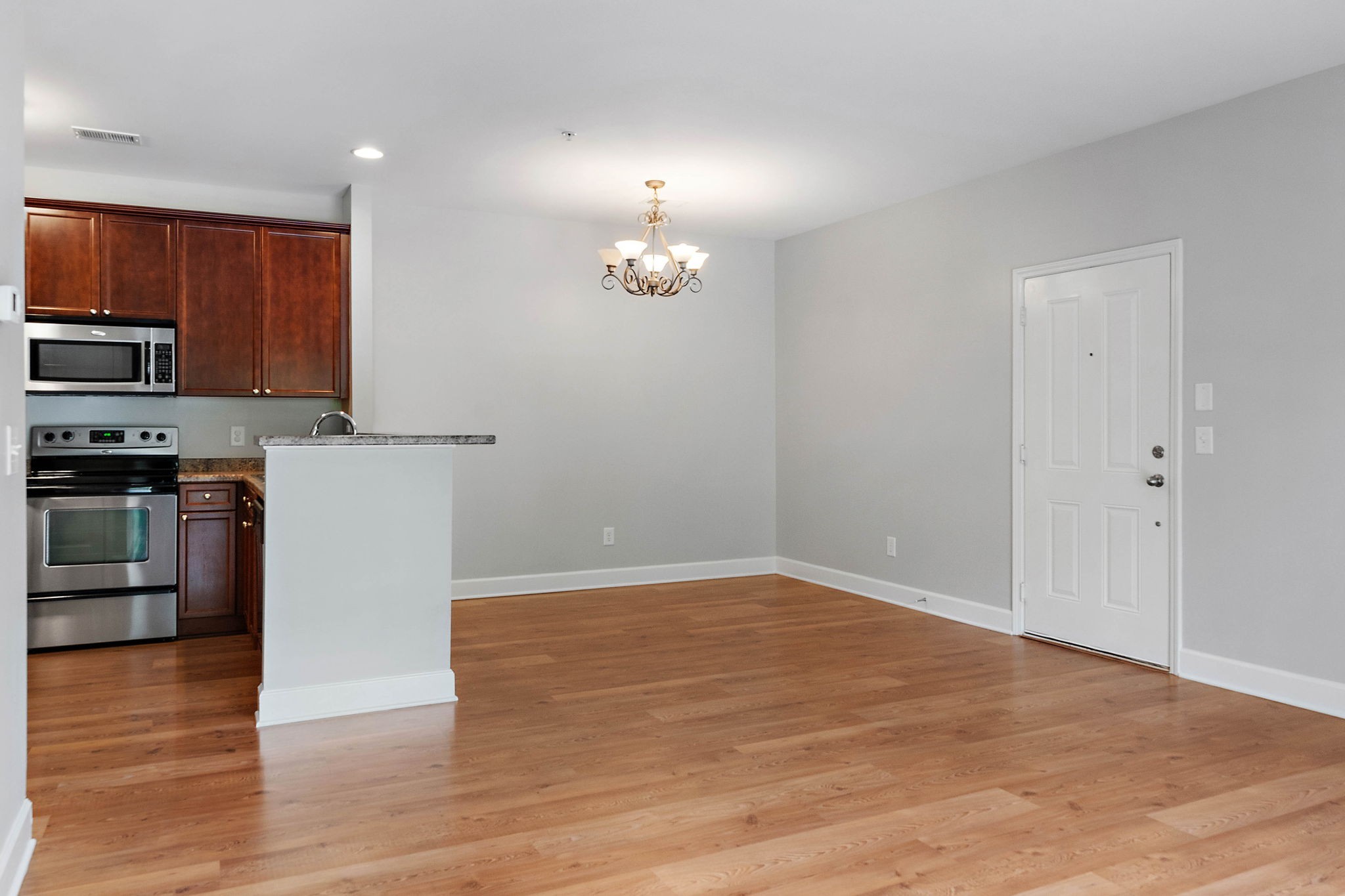 8221 Lenox Creekside Dr Unit: 10