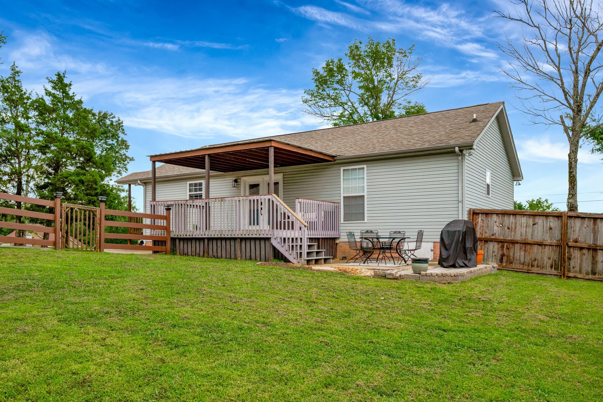 203 Sondra Ct