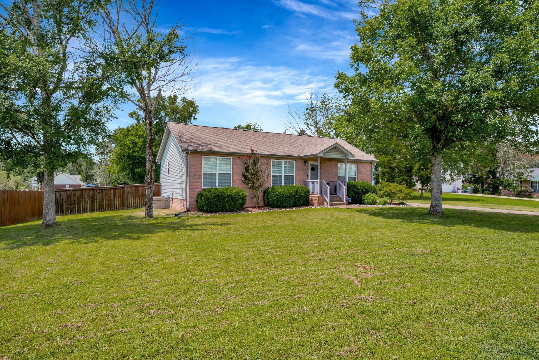 203 Sondra Ct